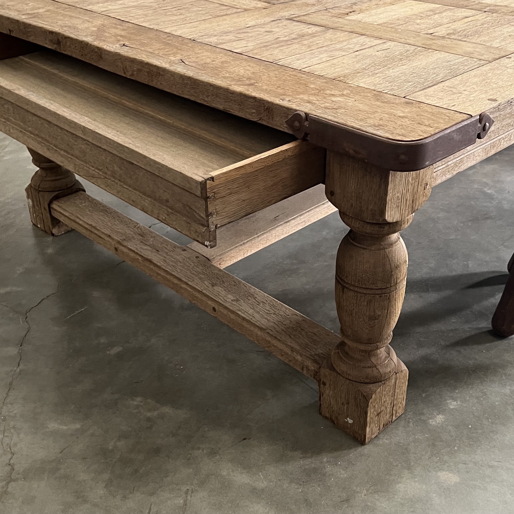 objet-vagabond-oak-table0008