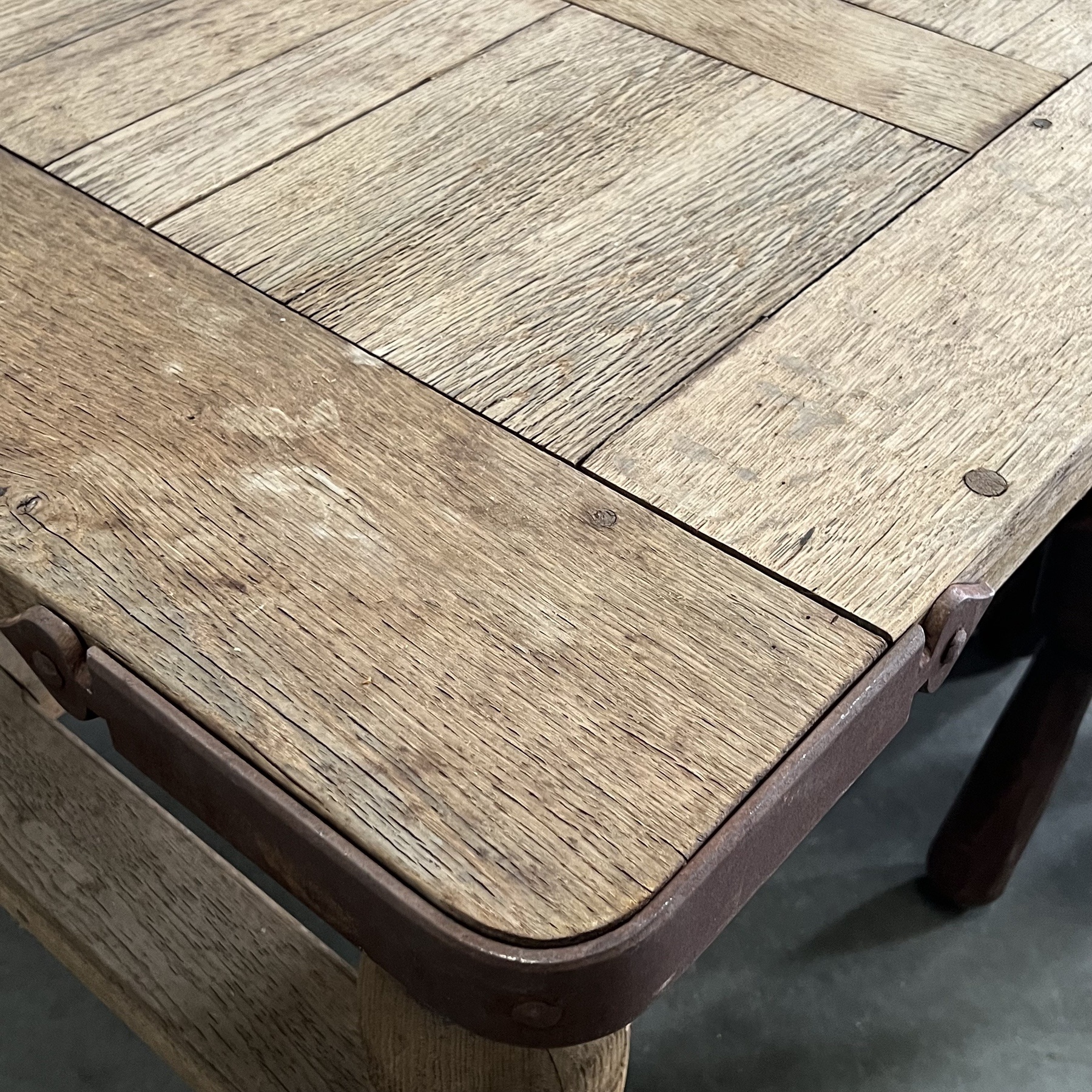 objet-vagabond-oak-table0012