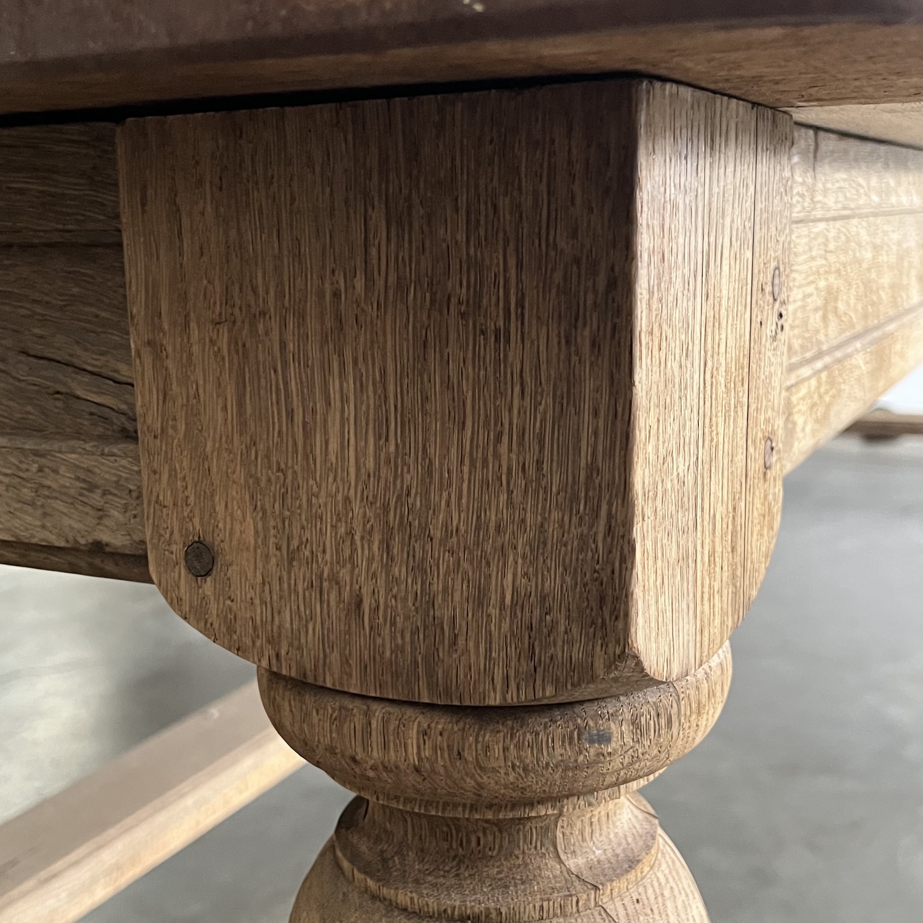 objet-vagabond-oak-table0013