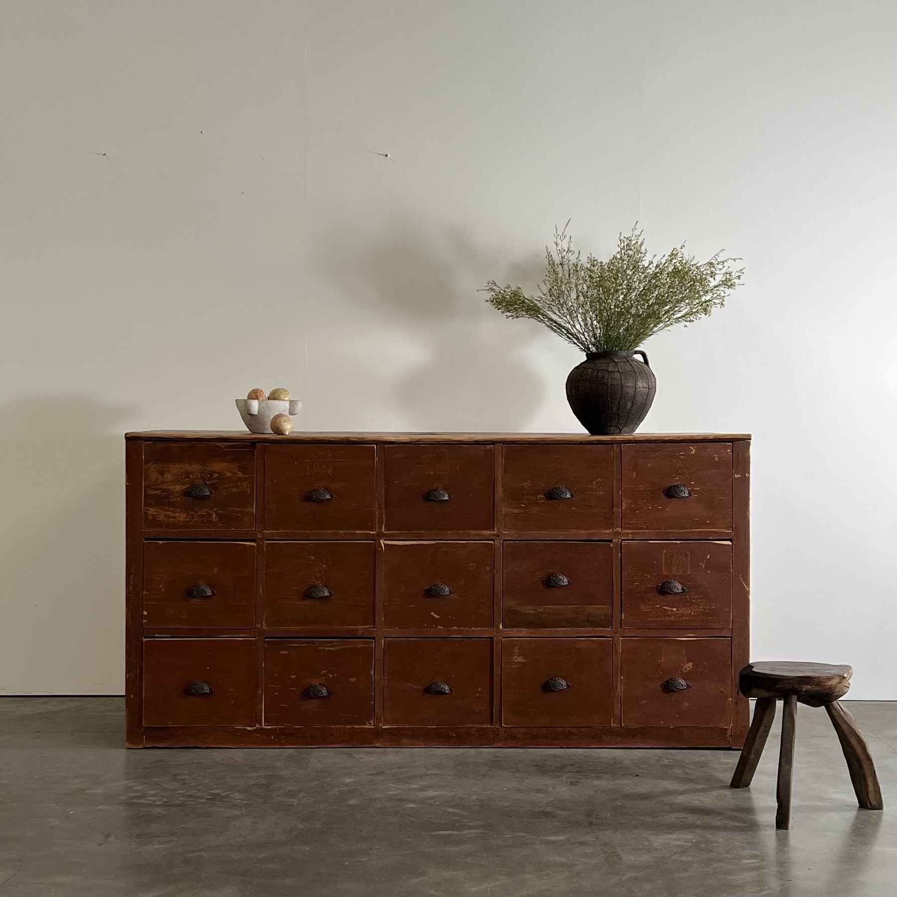 objet-vagabond-painted-chest0009