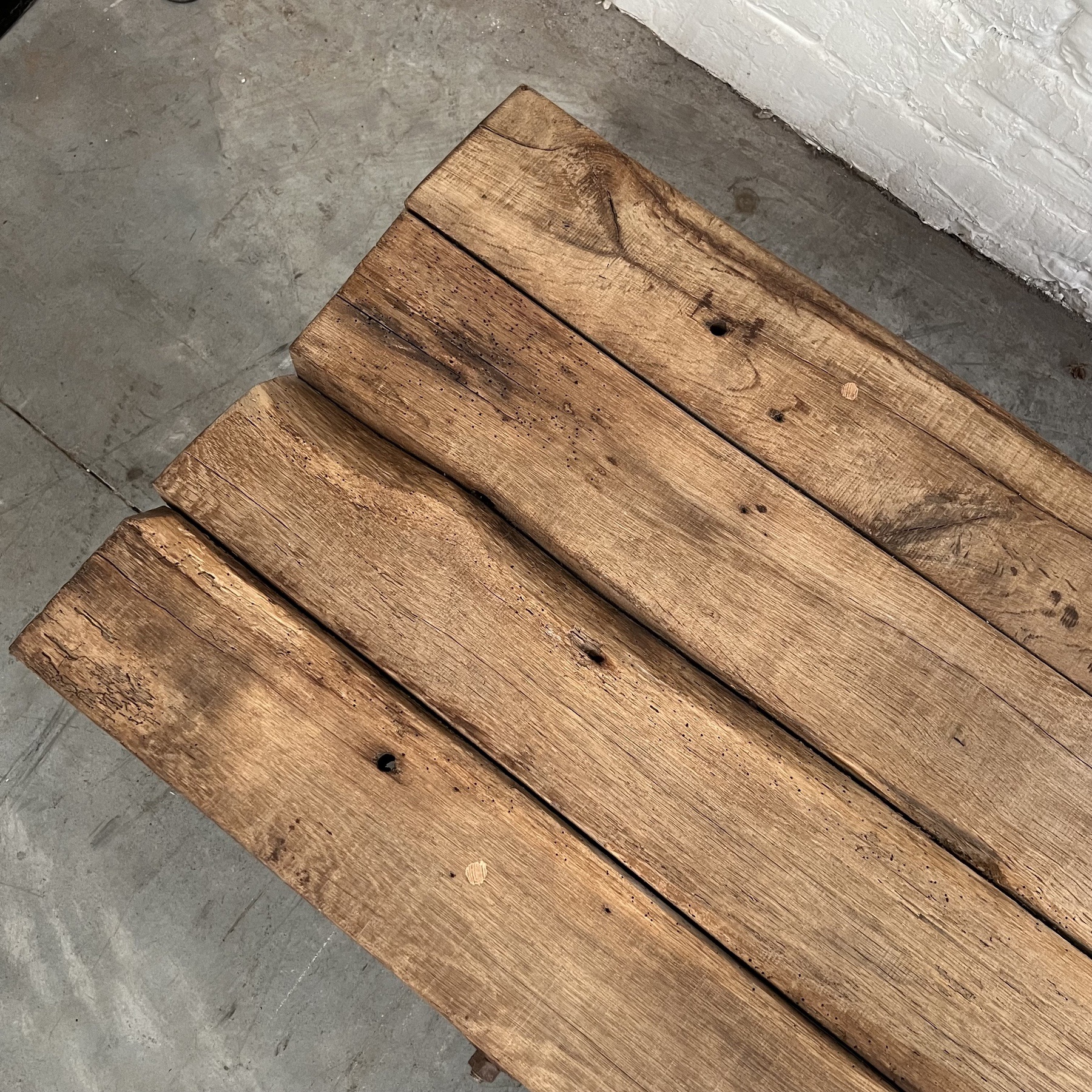 objet-vagabond-primitive-coffeetable0003