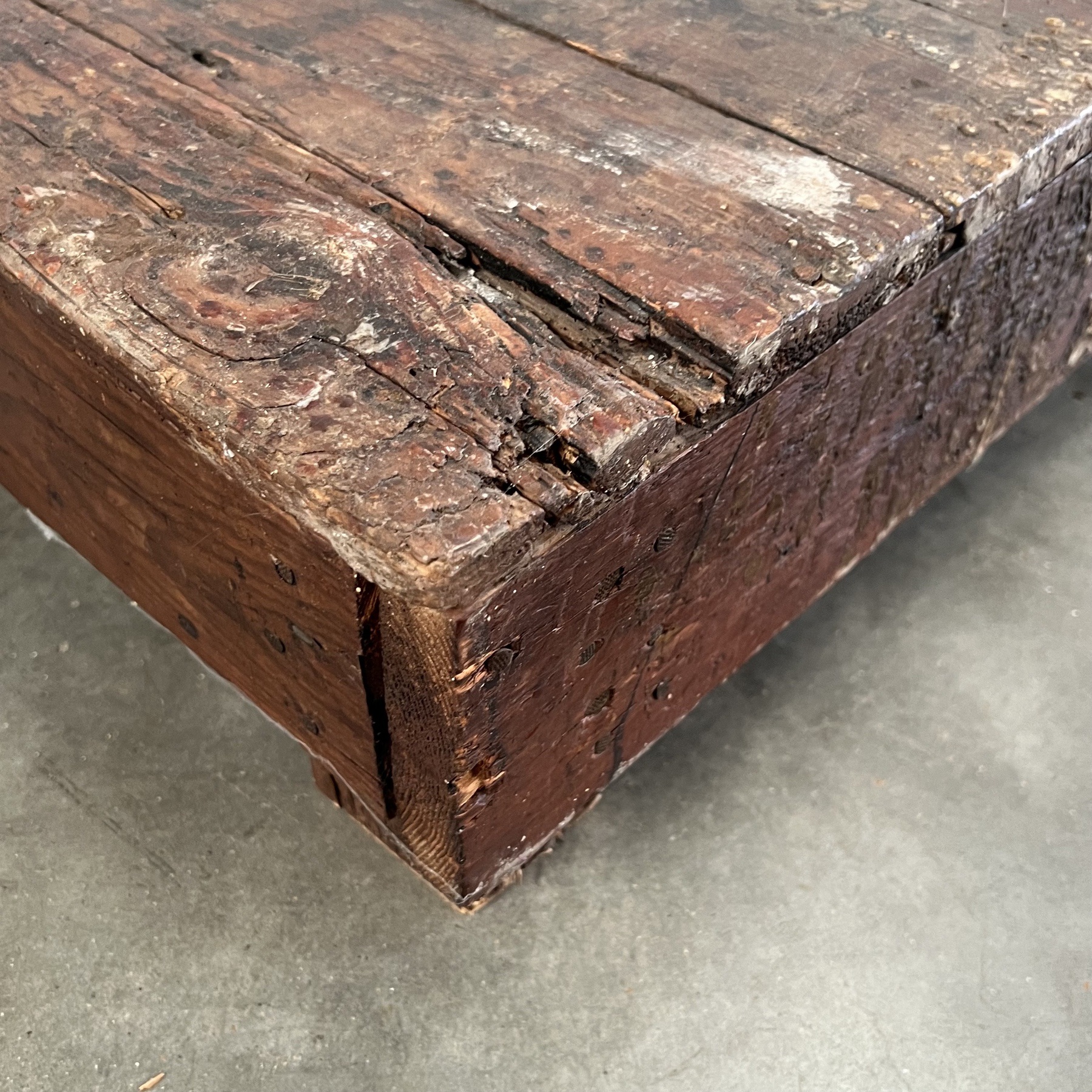 objet-vagabond-raw-coffeetable0014