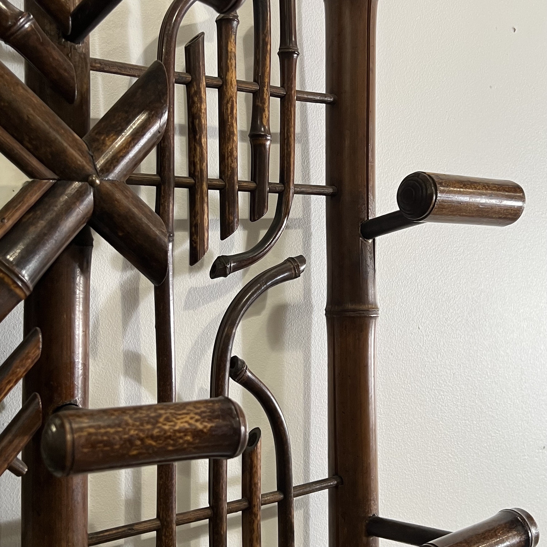 objet-vagabond-bamboo-coatrack0000