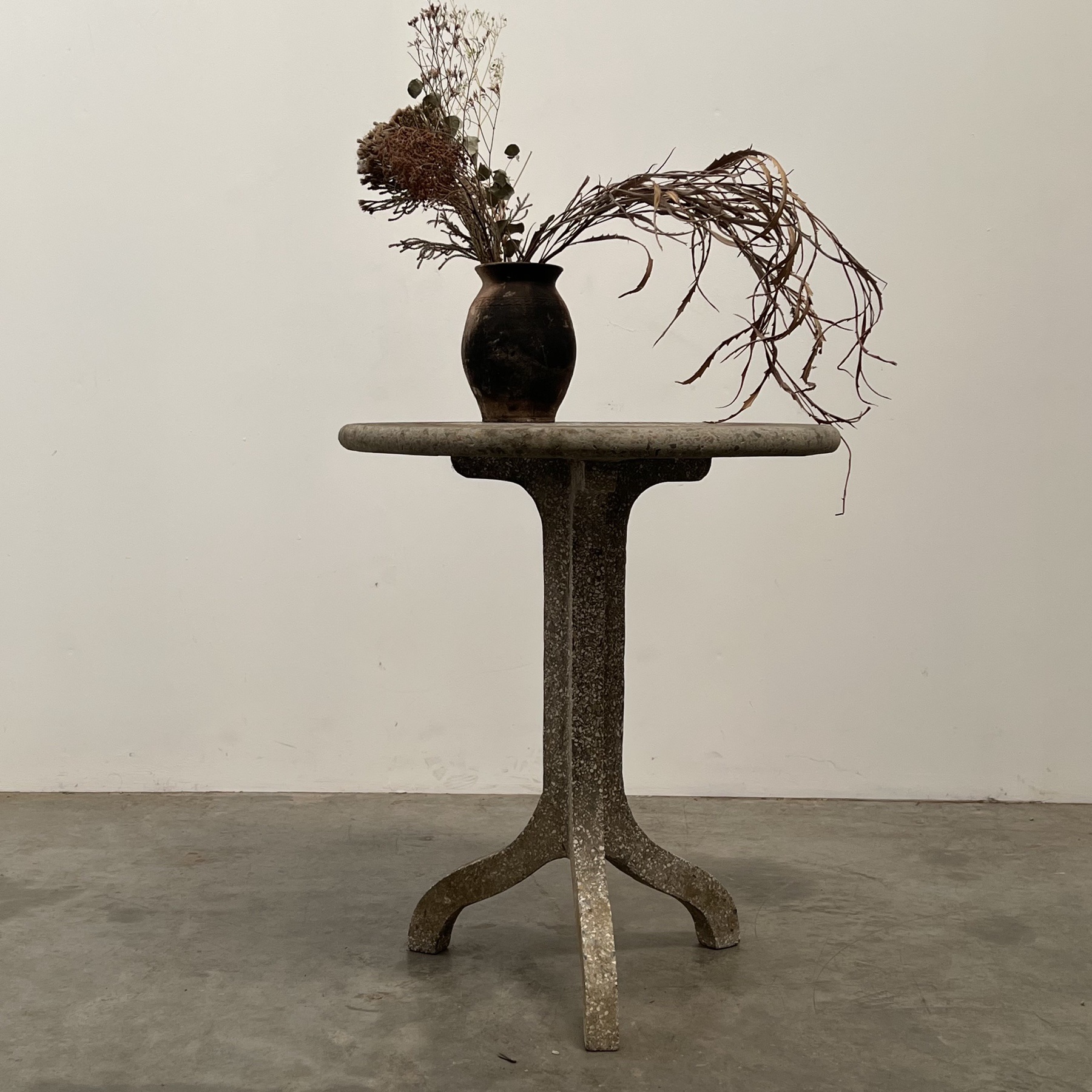 objet-vagabond-granito-table0002