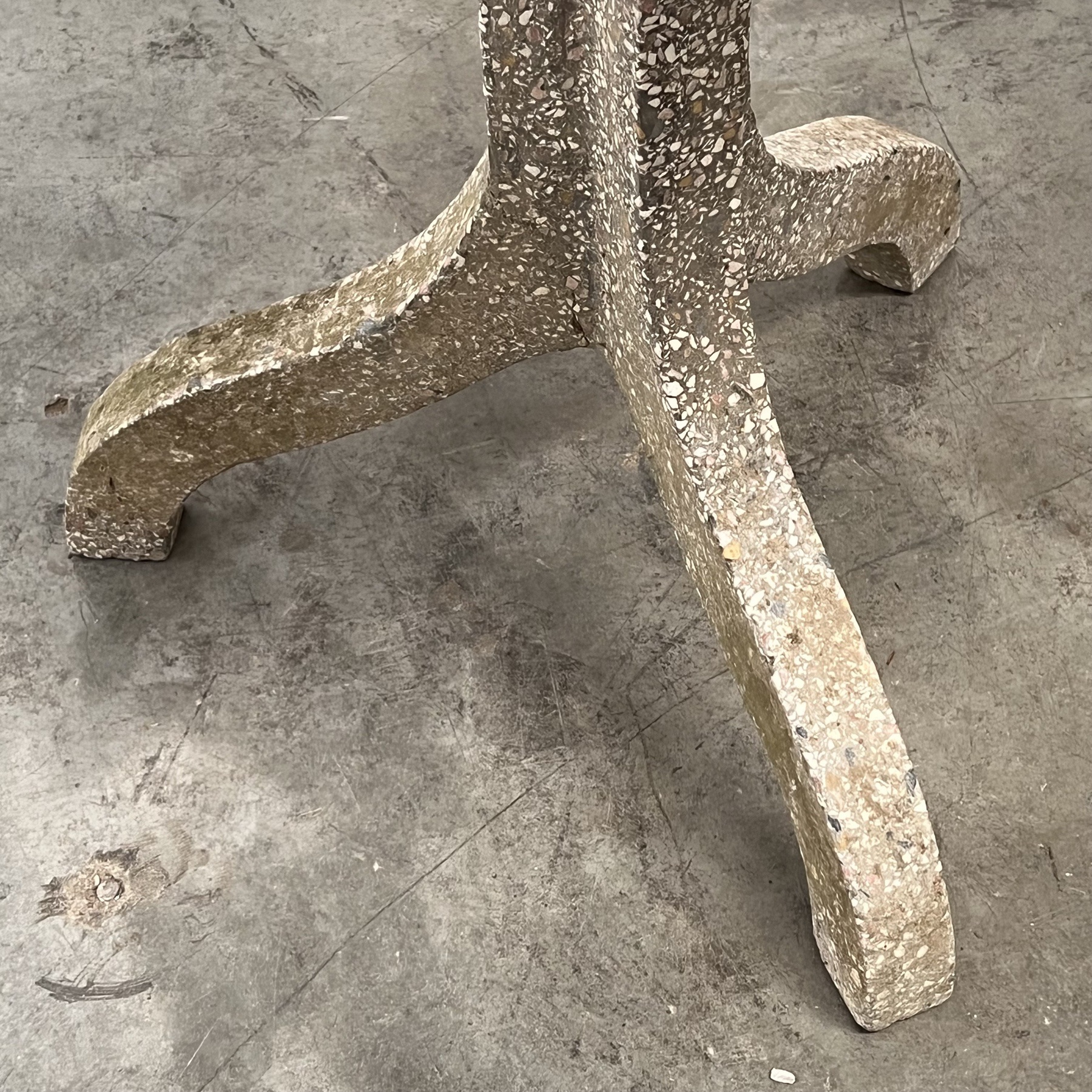 objet-vagabond-granito-table0004