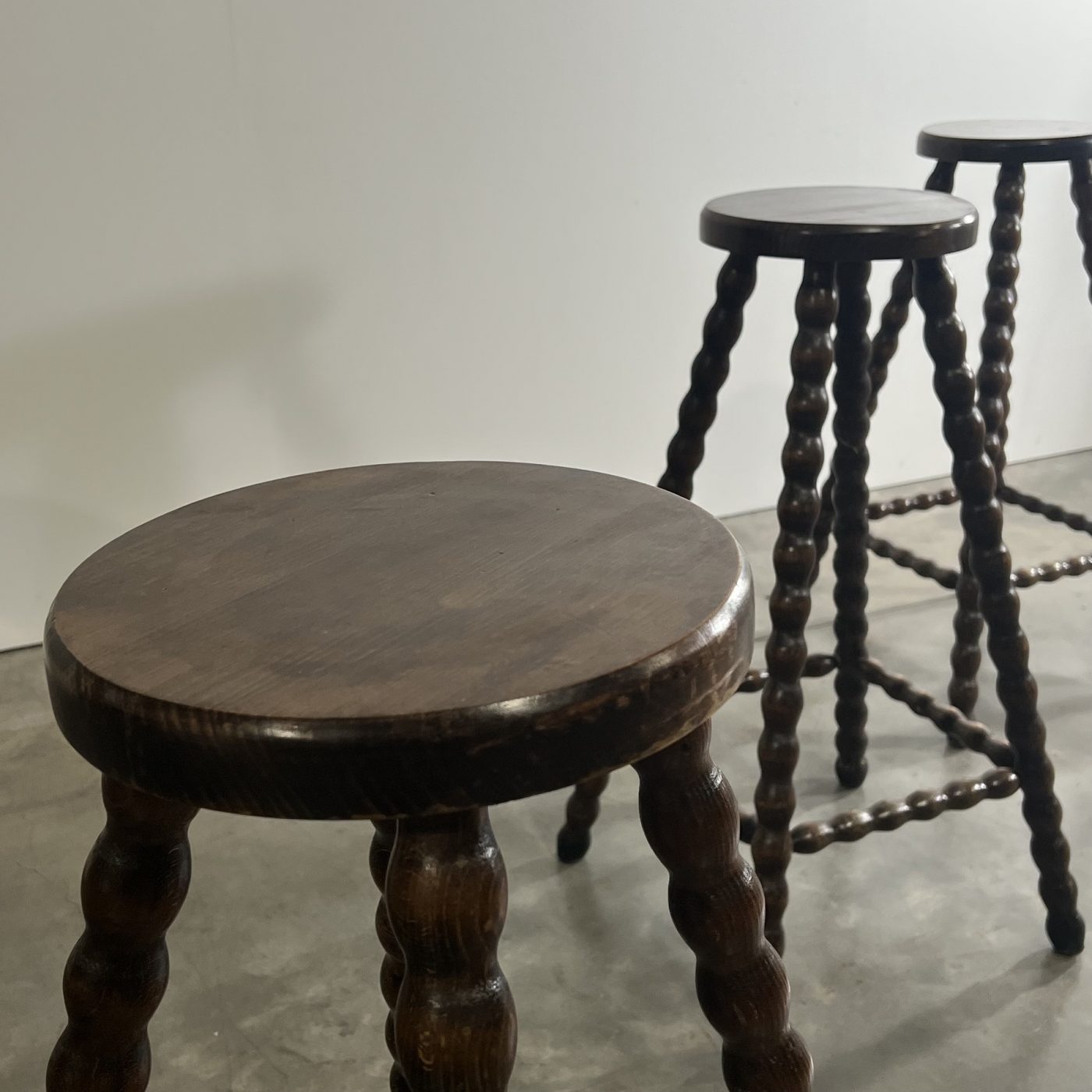 objet-vagabond-high-stools0004