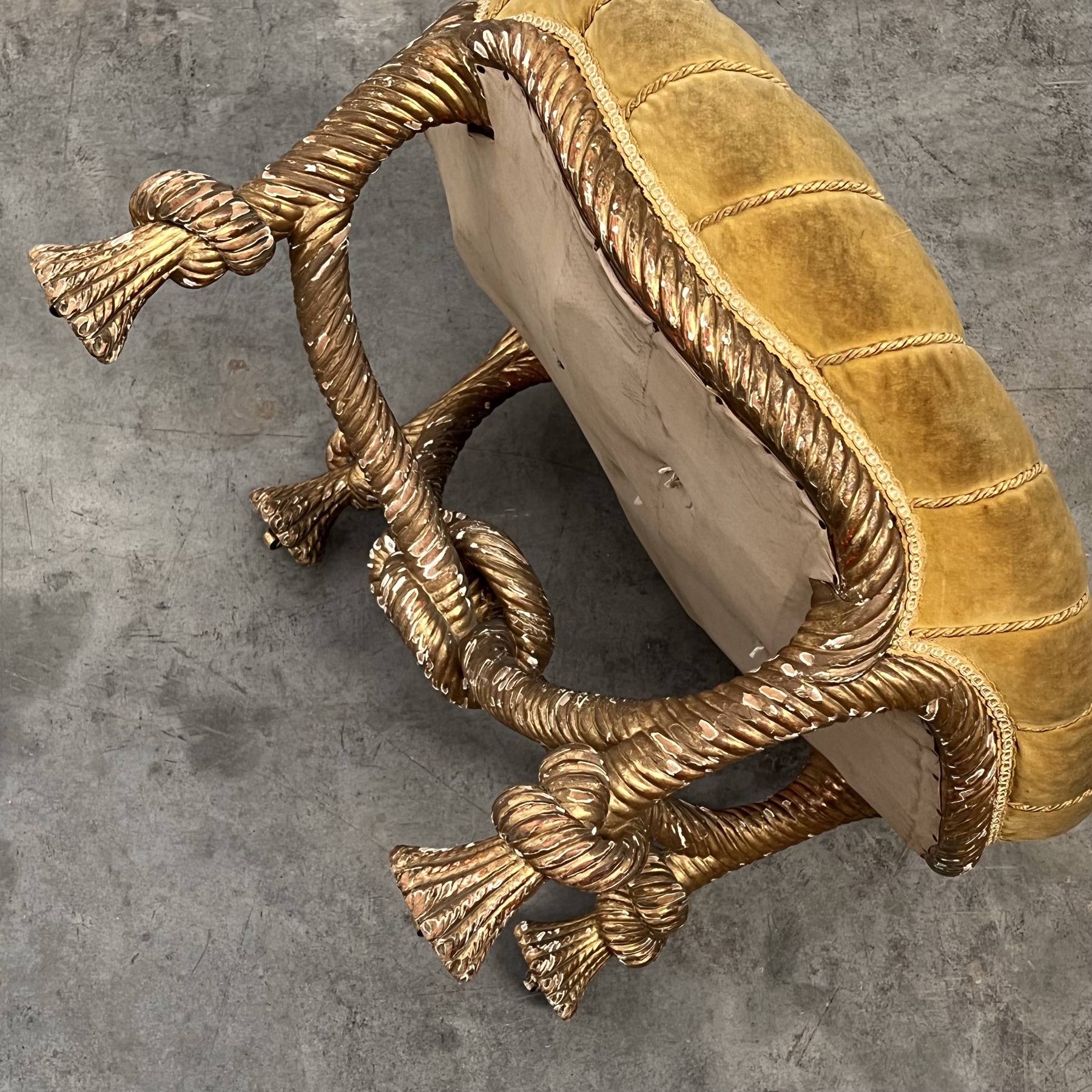 objet-vagabond-napoleon3-stool0002