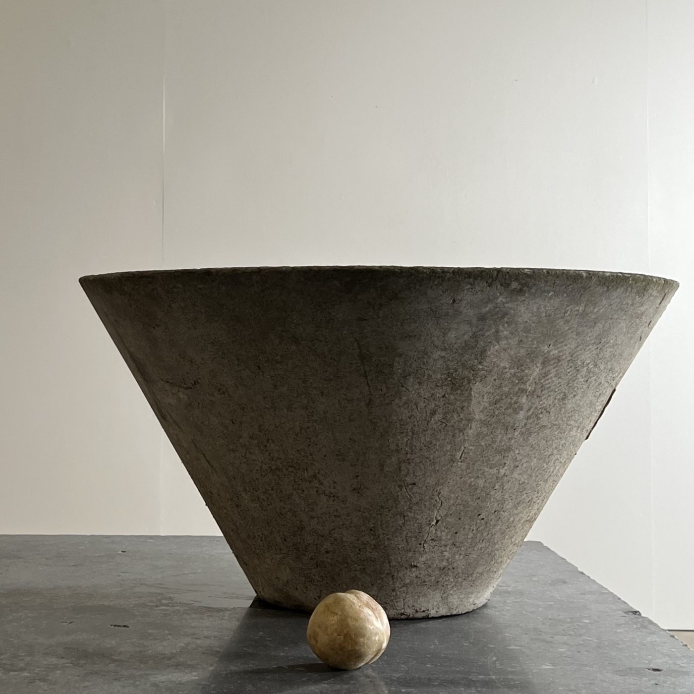objet-vagabond-stone-planters0003