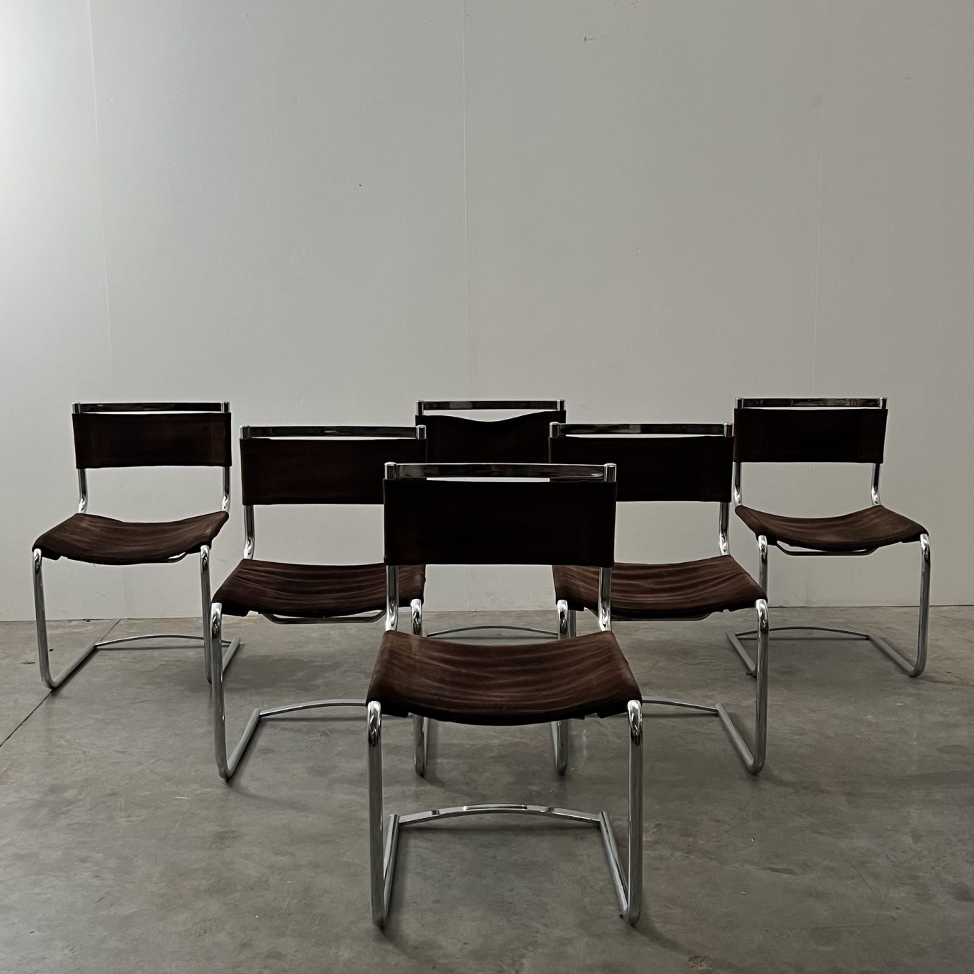 objet-vagabond-vintage-chairs0003