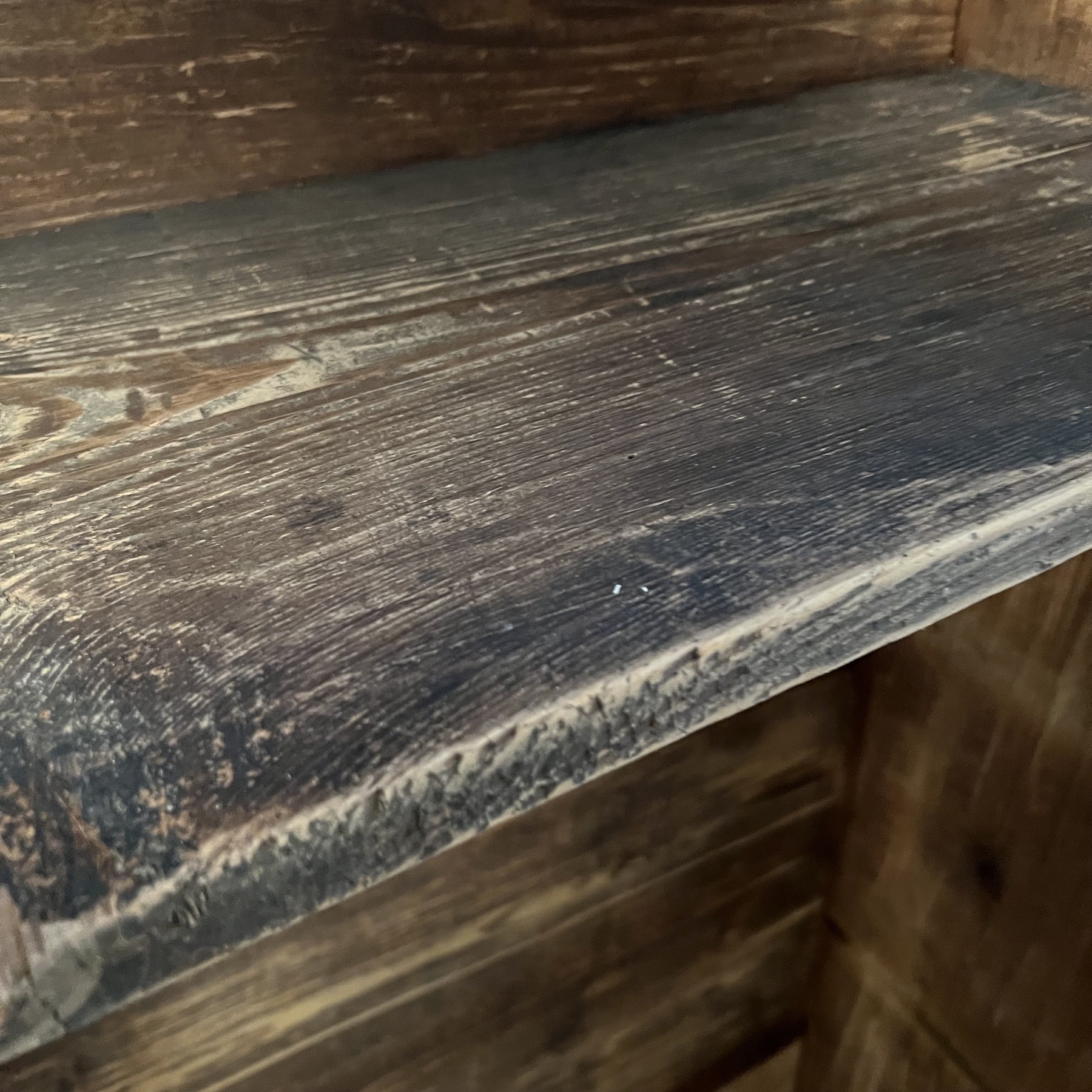 objet-vagabond-painted-cabinet0010