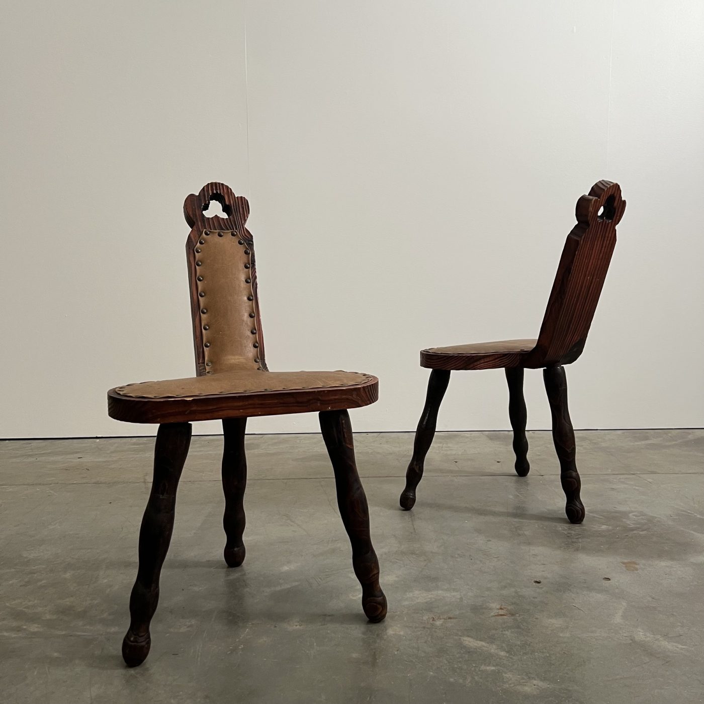 objet-vagabond-primitive-chairs0000