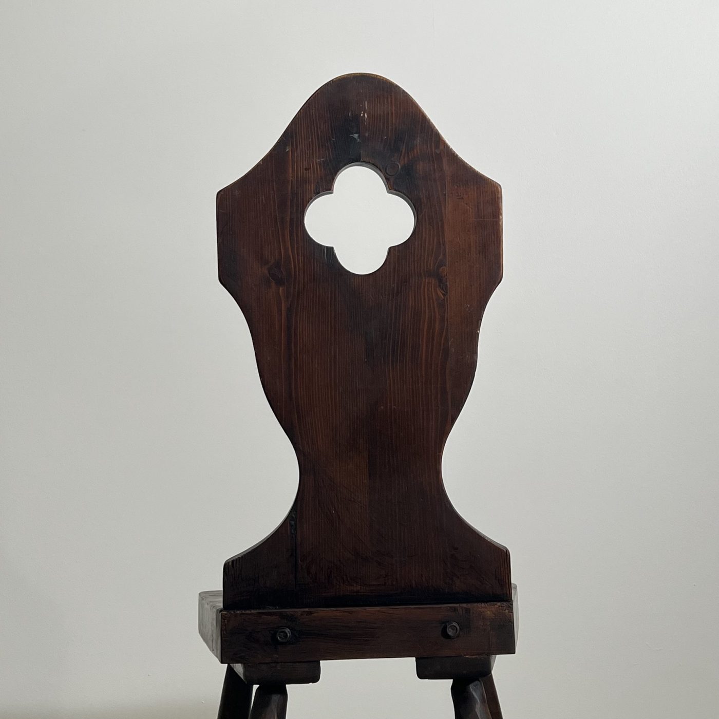 objet-vagabond-rustic-chairs0008