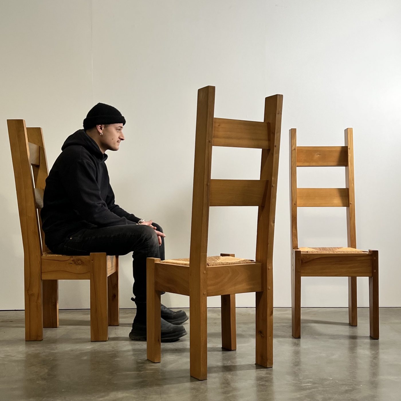 objet-vagabond-brutalist-chairs0003