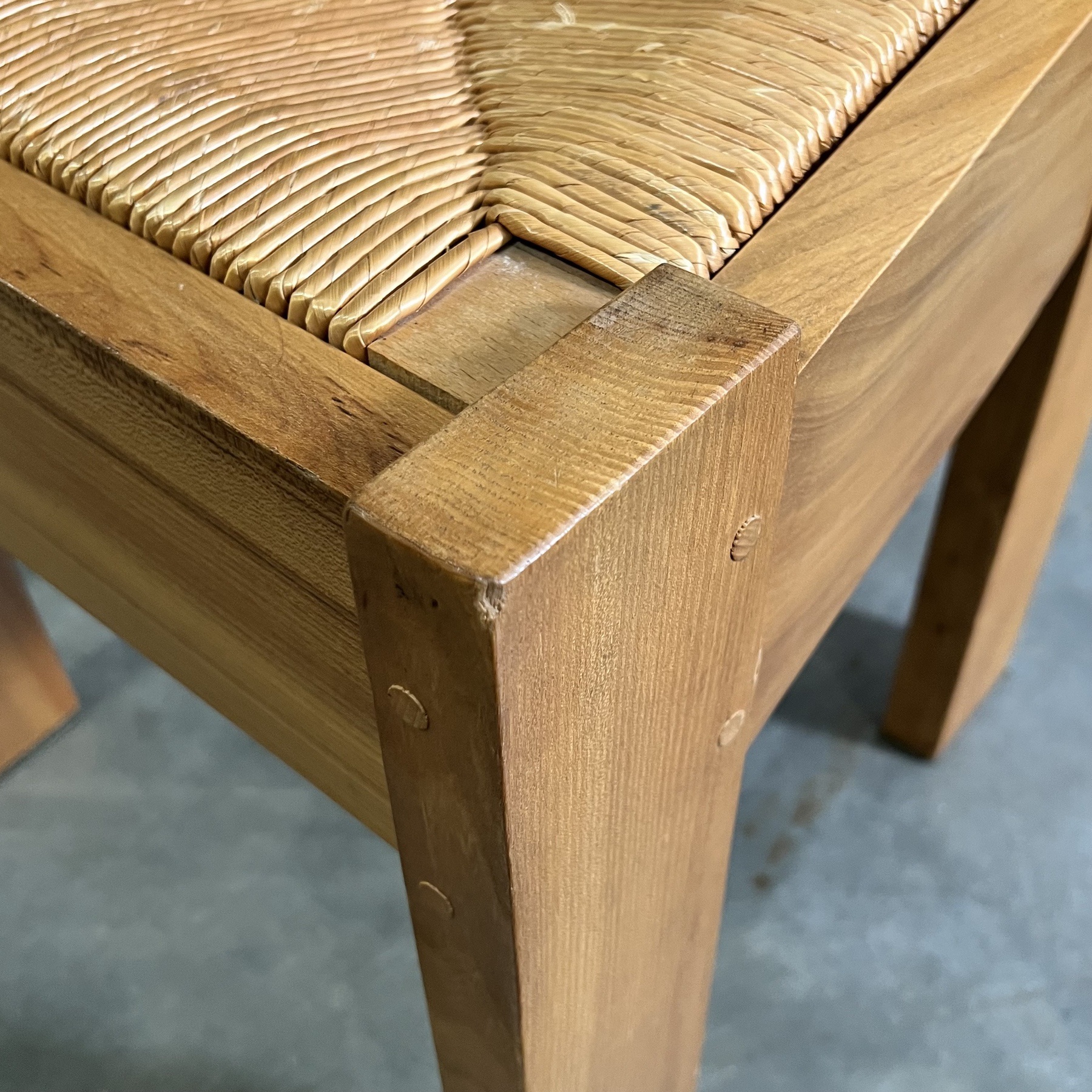 objet-vagabond-brutalist-chairs0004