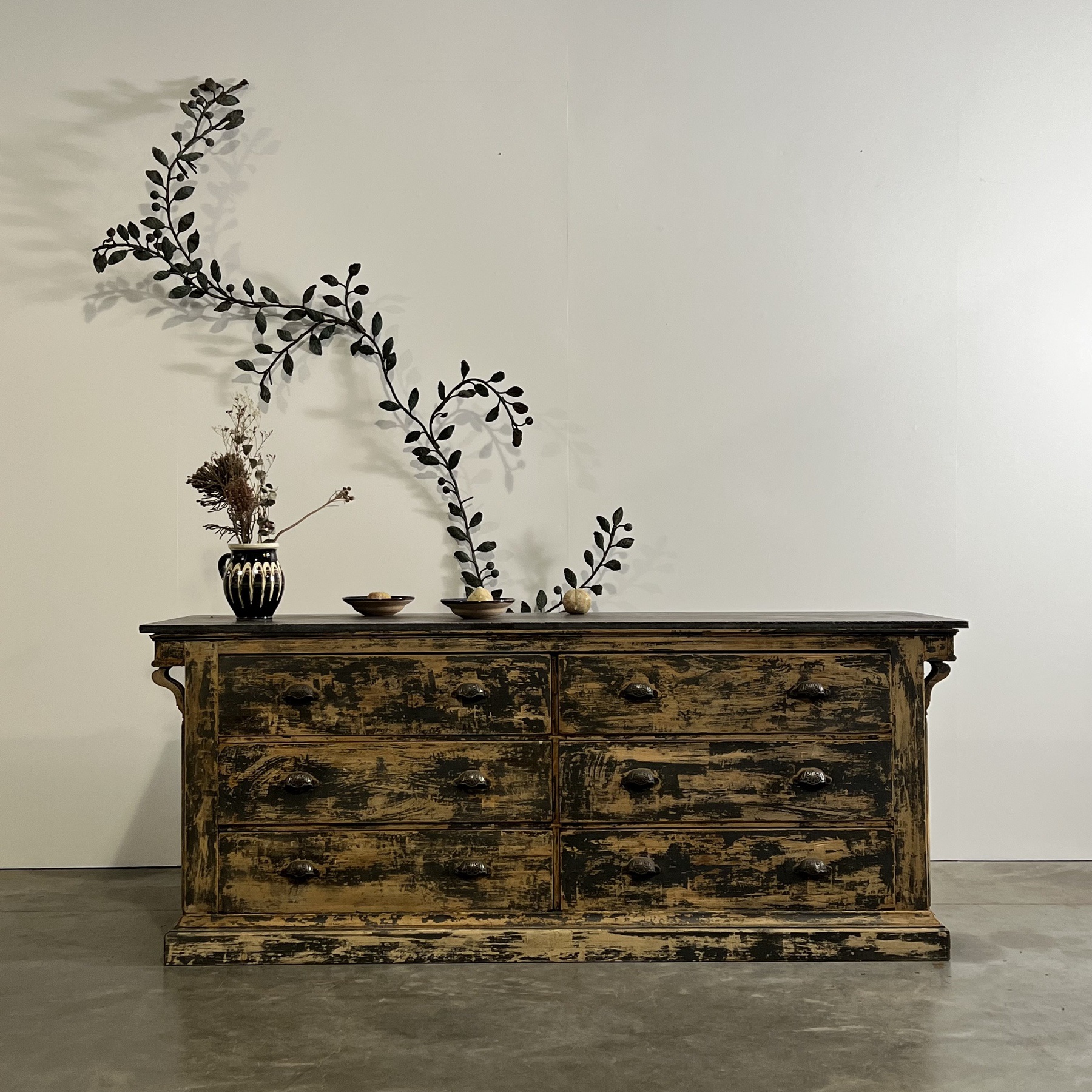 objet-vagabond-chest-counter0001