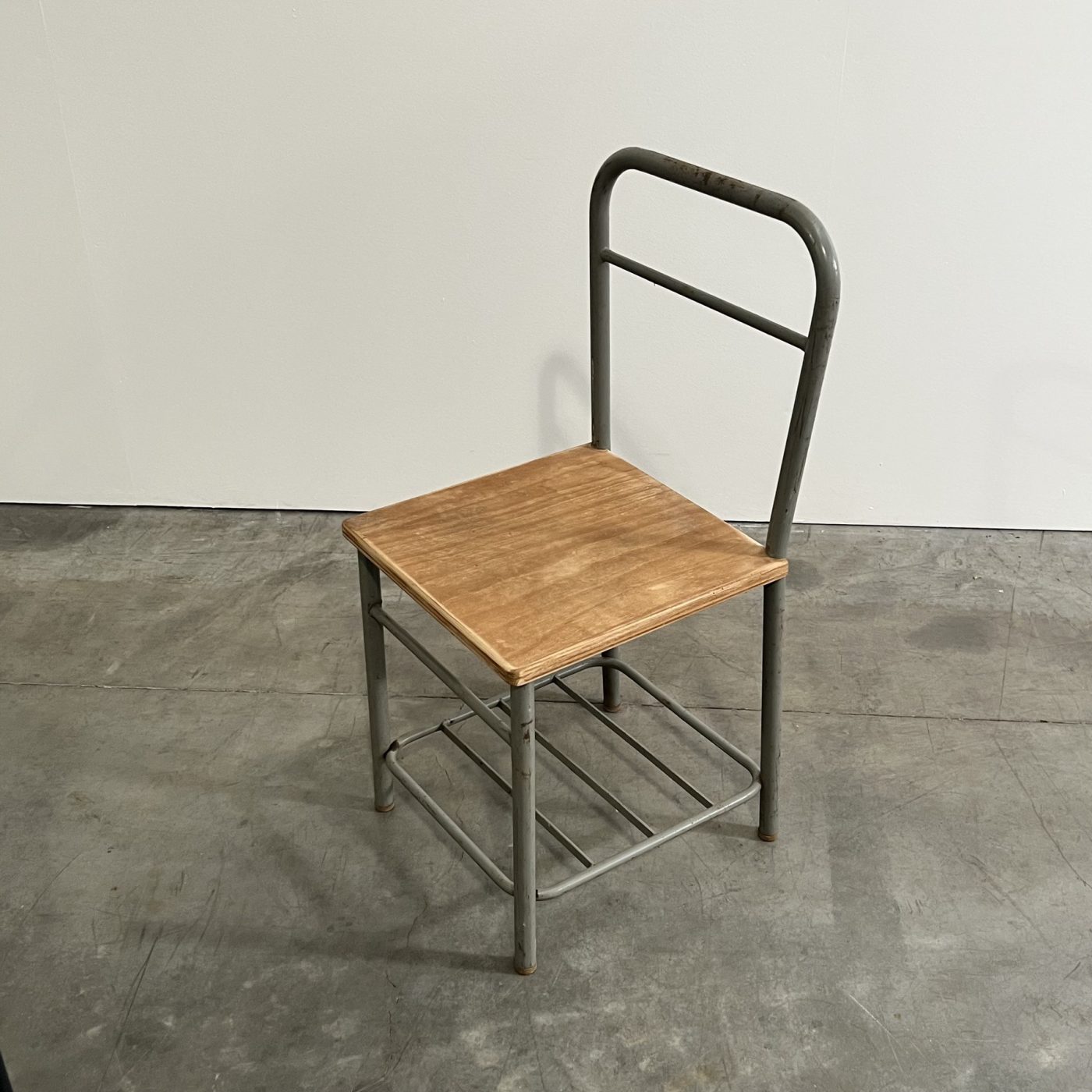 objet-vagabond-metal-chairs0002