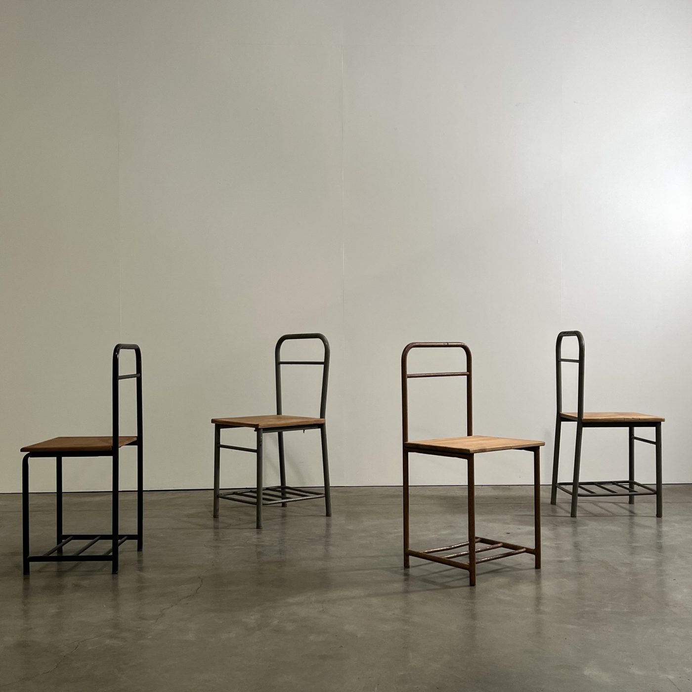 objet-vagabond-metal-chairs0004