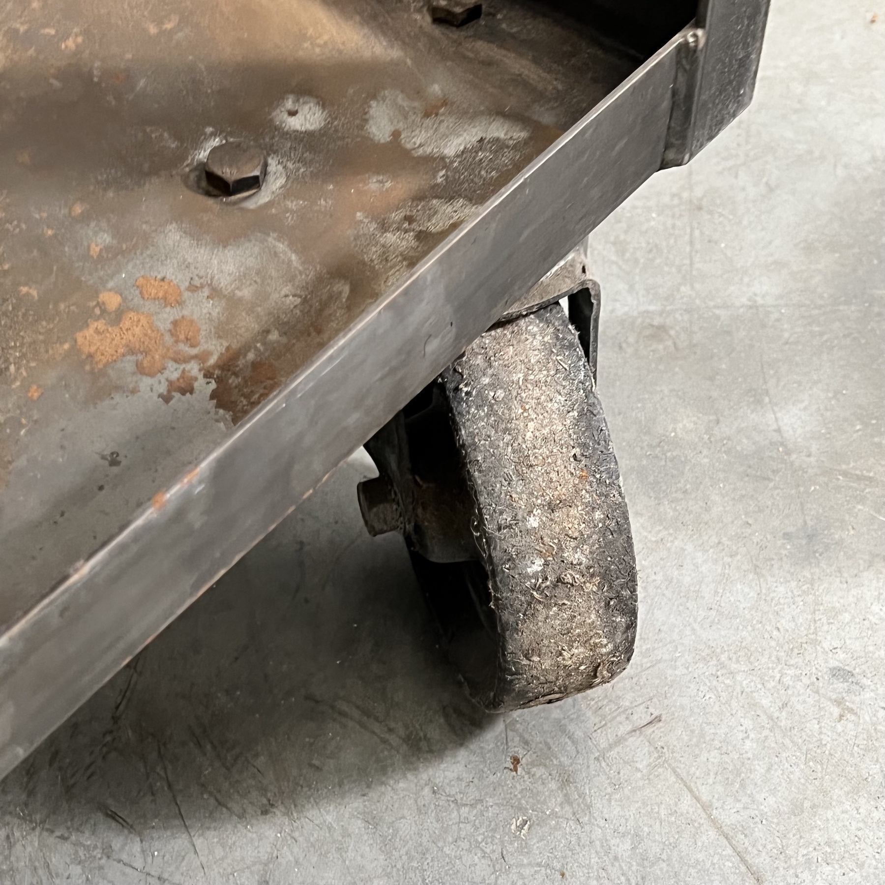 objet-vagabond-metal-kart0001