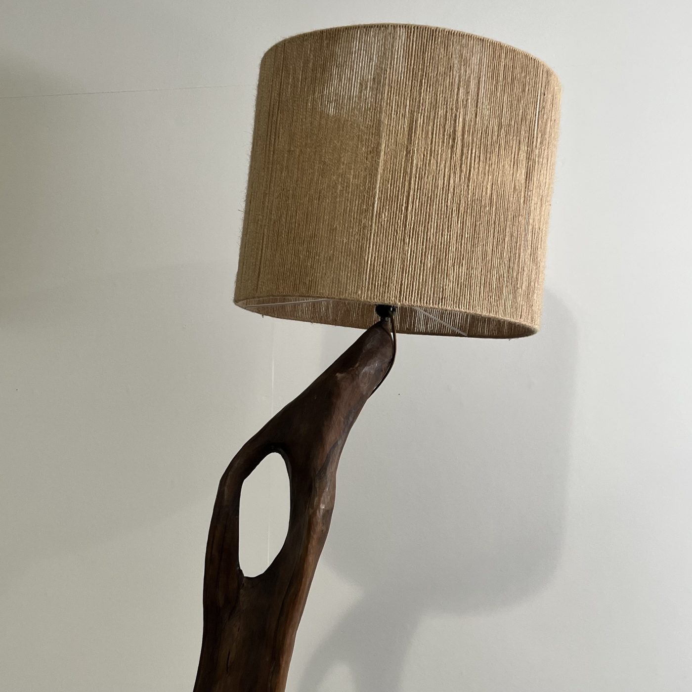 objet-vagabond-olive-floorlamp0000