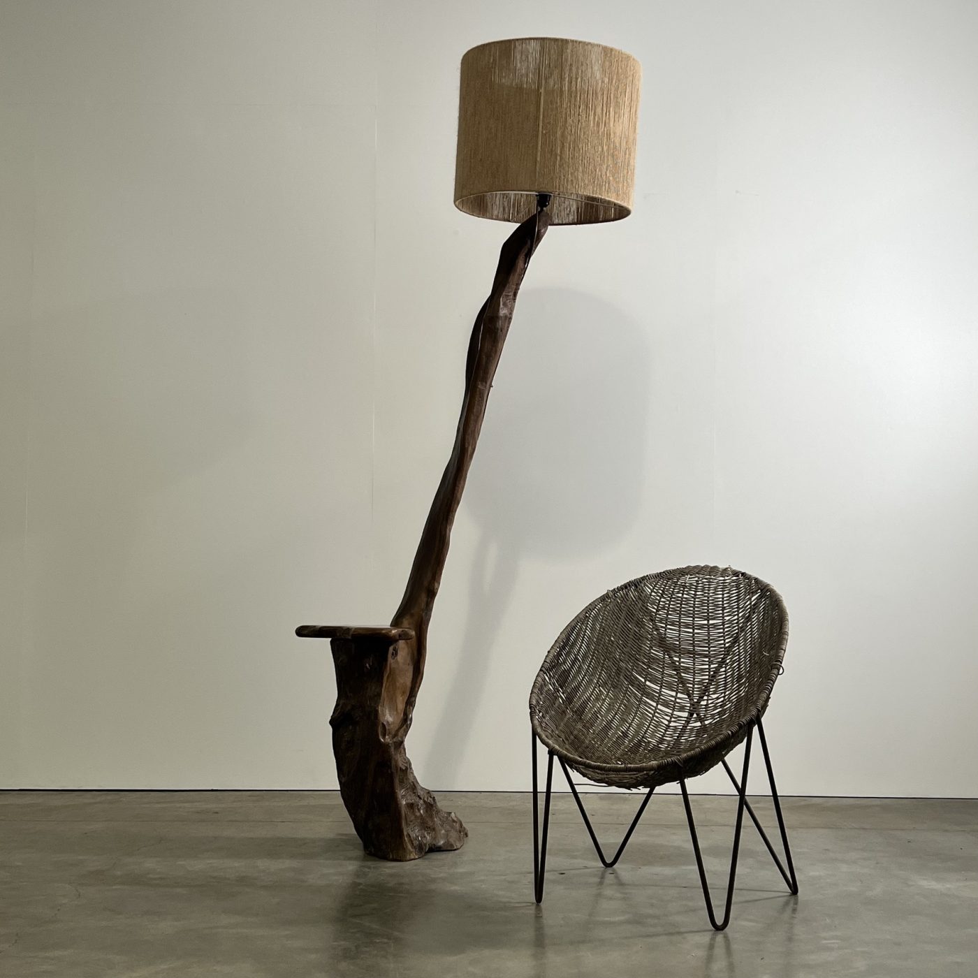 objet-vagabond-olive-floorlamp0001