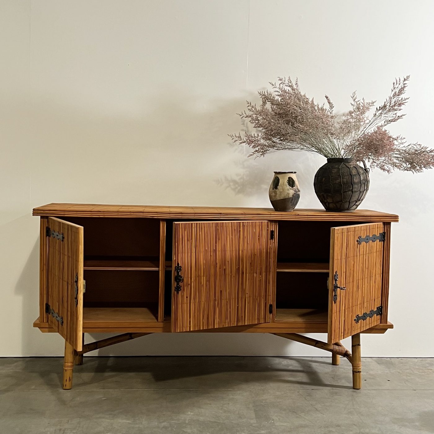 objet-vagabond-rattan-sideboard0002