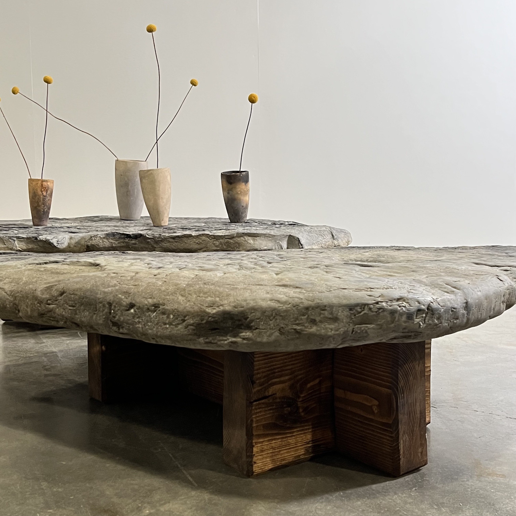 objet-vagabond-stone-coffeetable0004