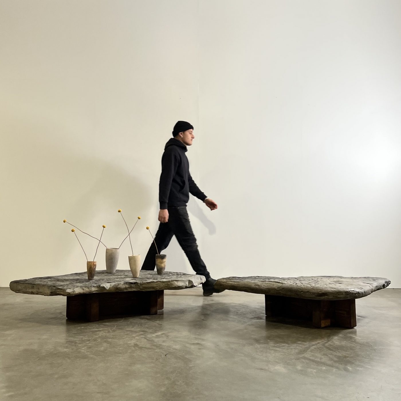 objet-vagabond-stone-coffeetable0005