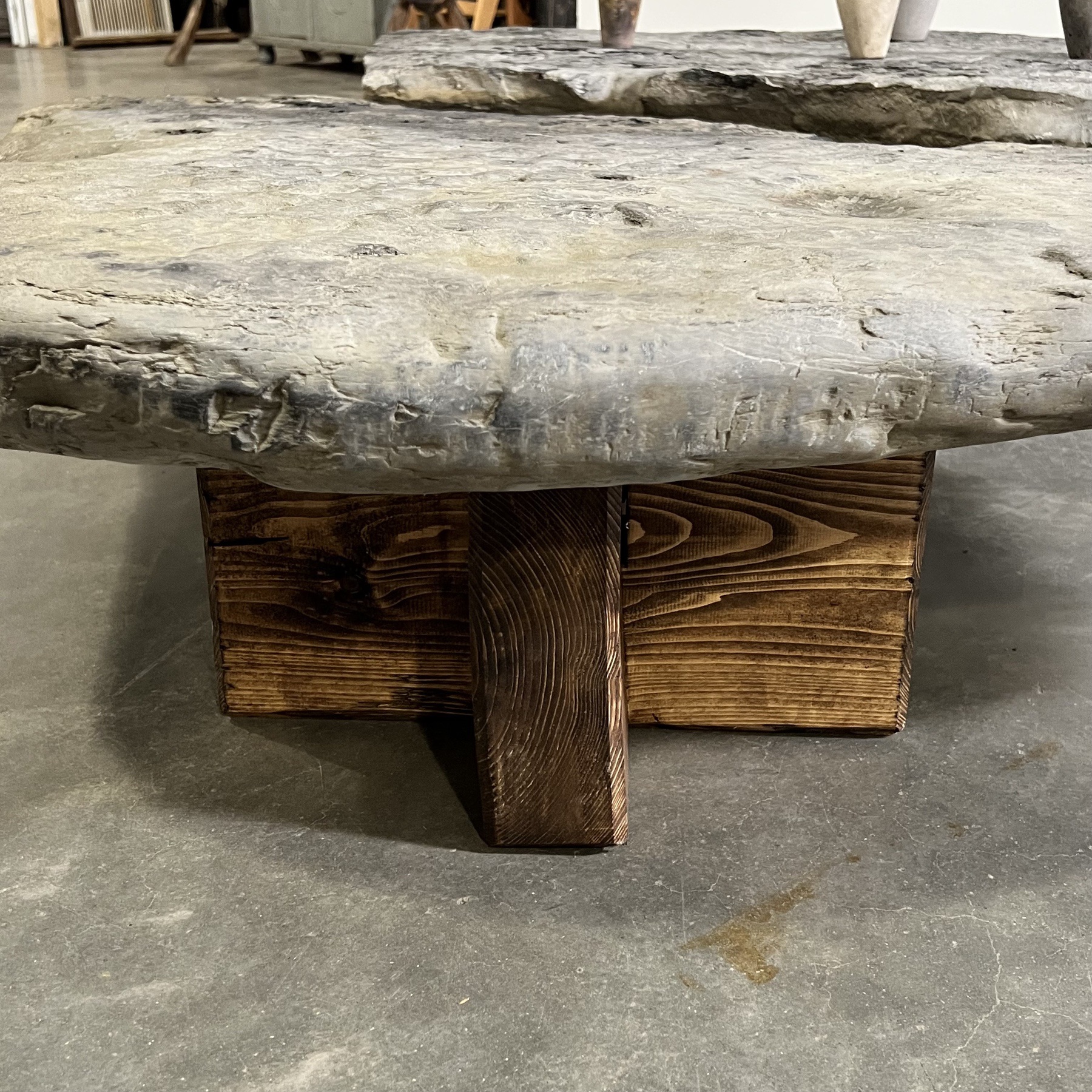 objet-vagabond-stone-coffeetable0008