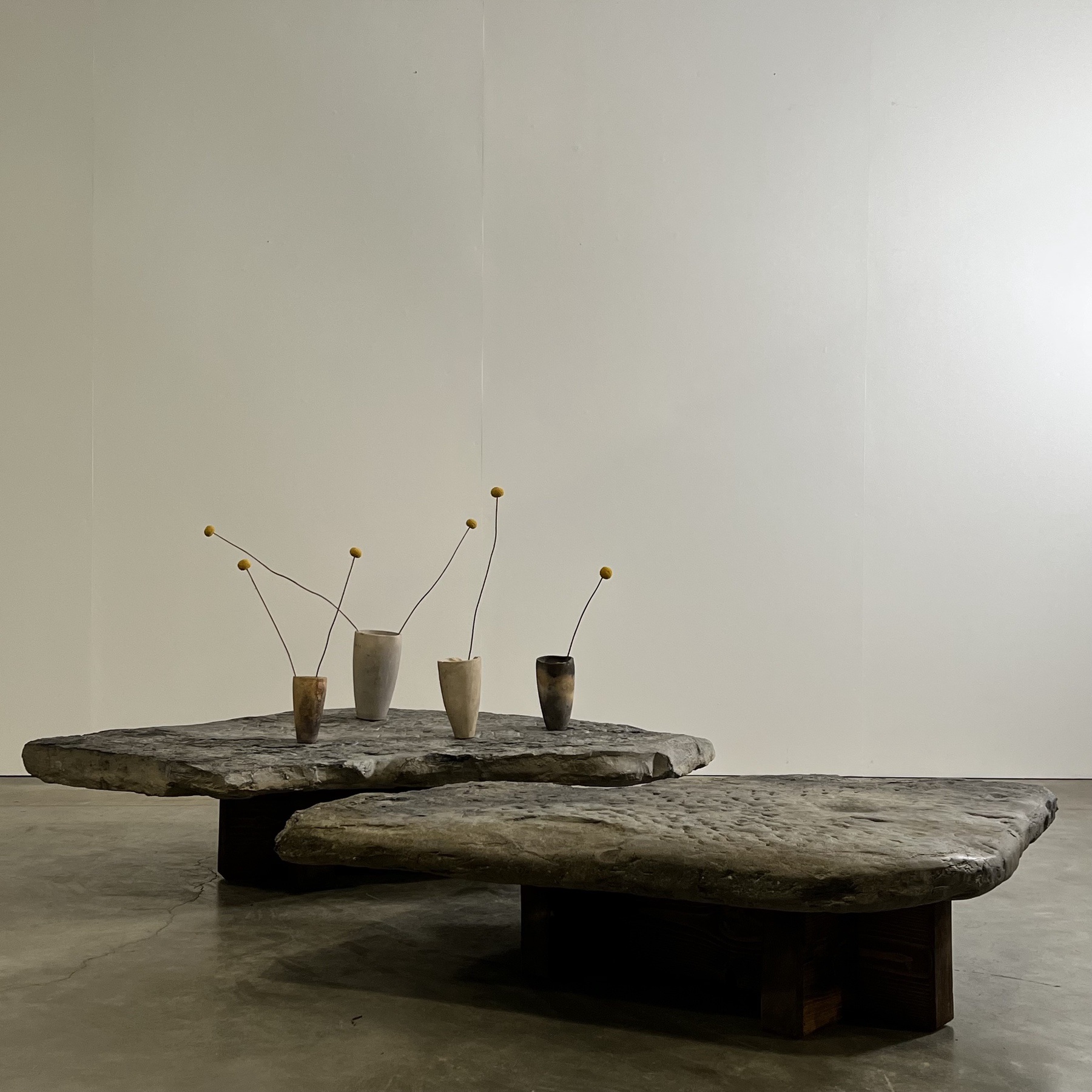 objet-vagabond-stone-coffeetable0009