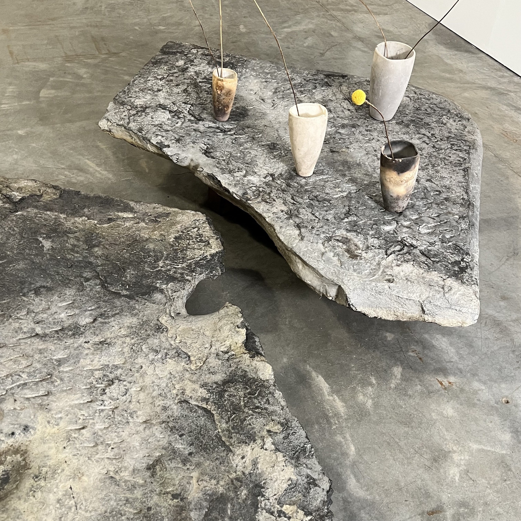 objet-vagabond-stone-coffeetable0013