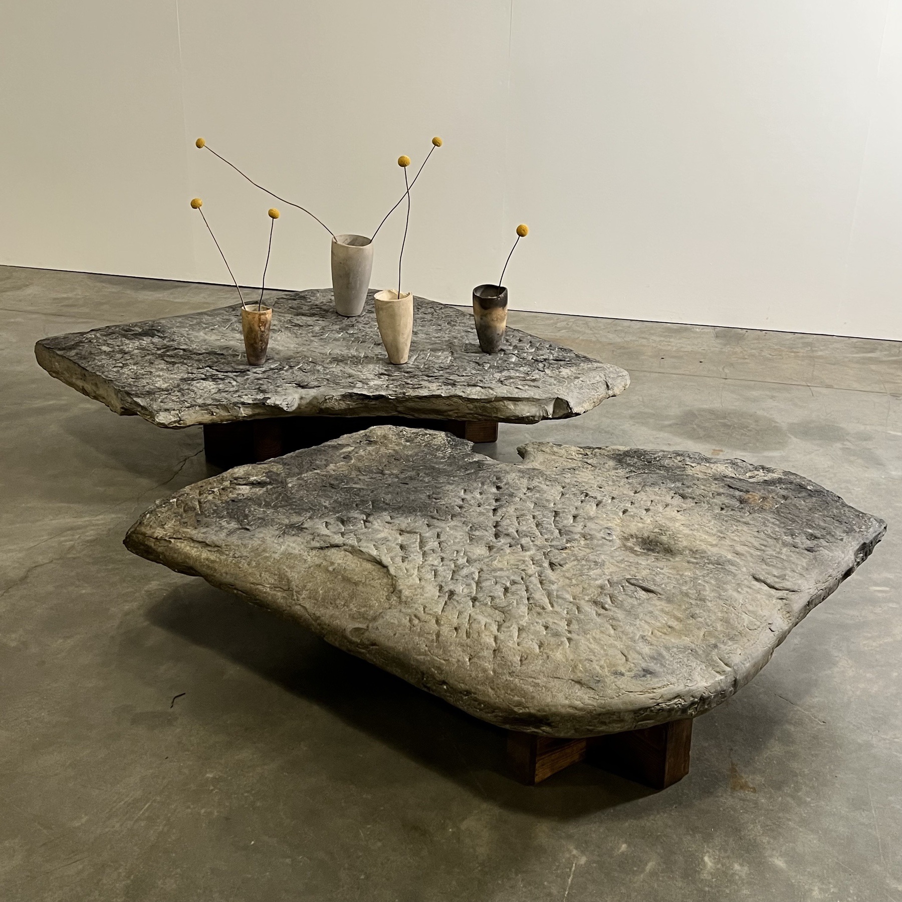 objet-vagabond-stone-coffeetable0014