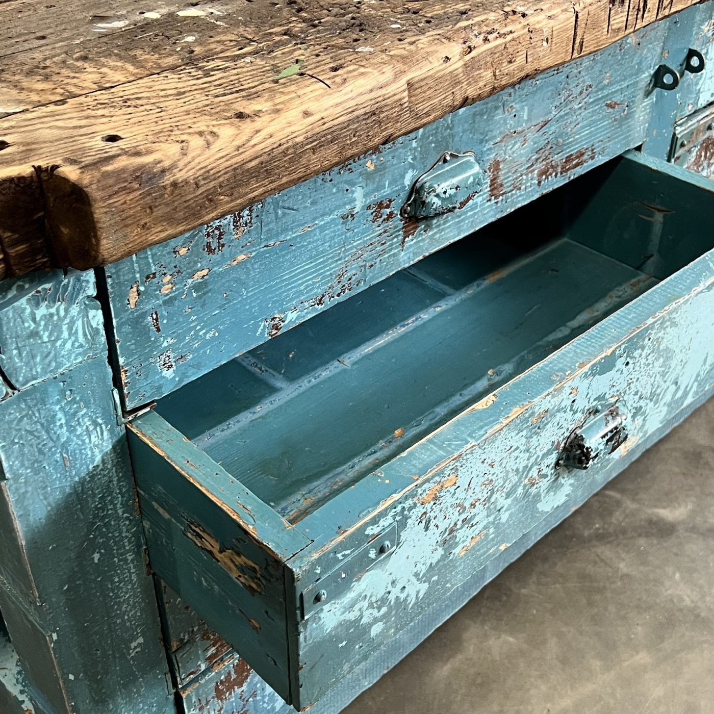 objet-vagabond-industrial-chest0008