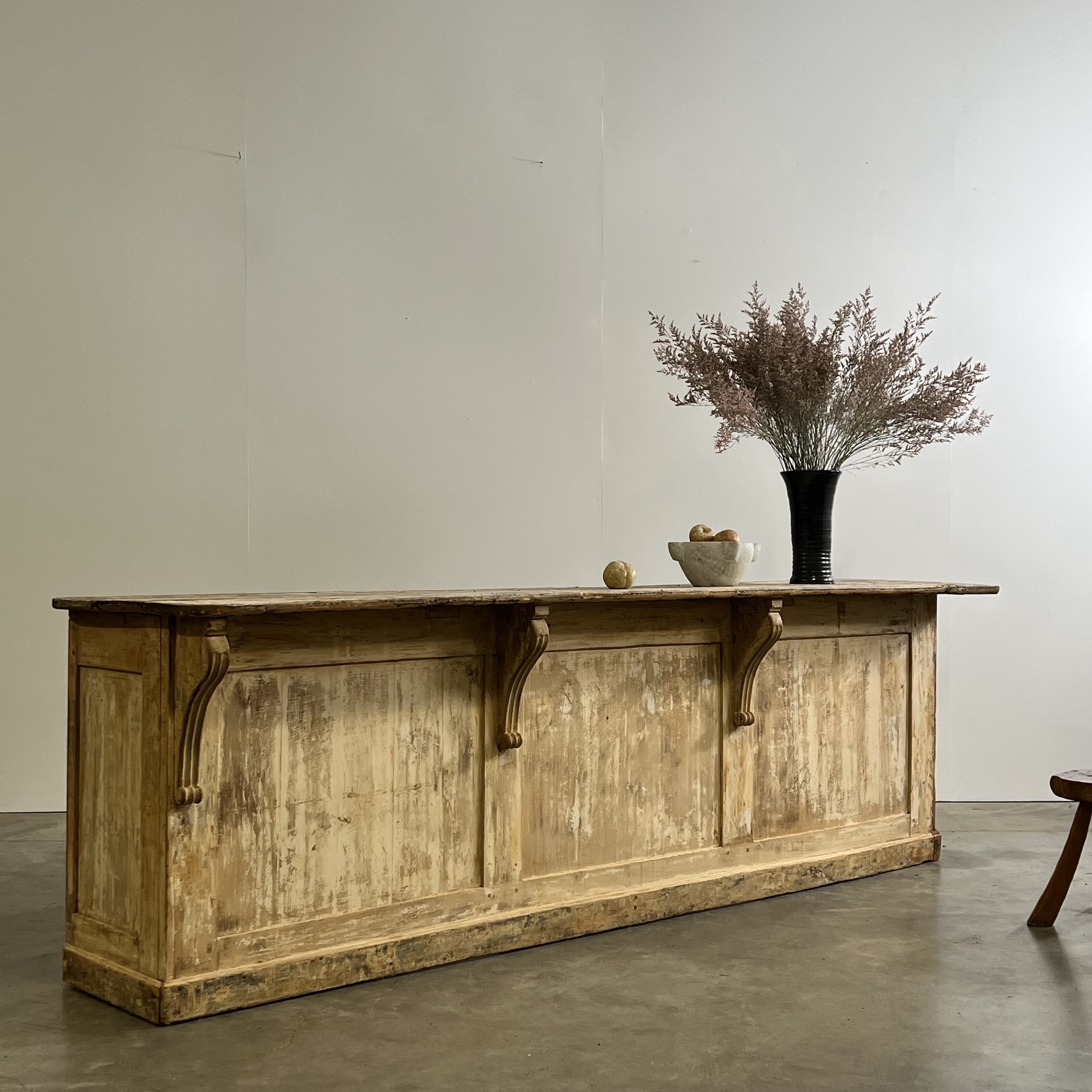 objet-vagabond-painted-counter0005