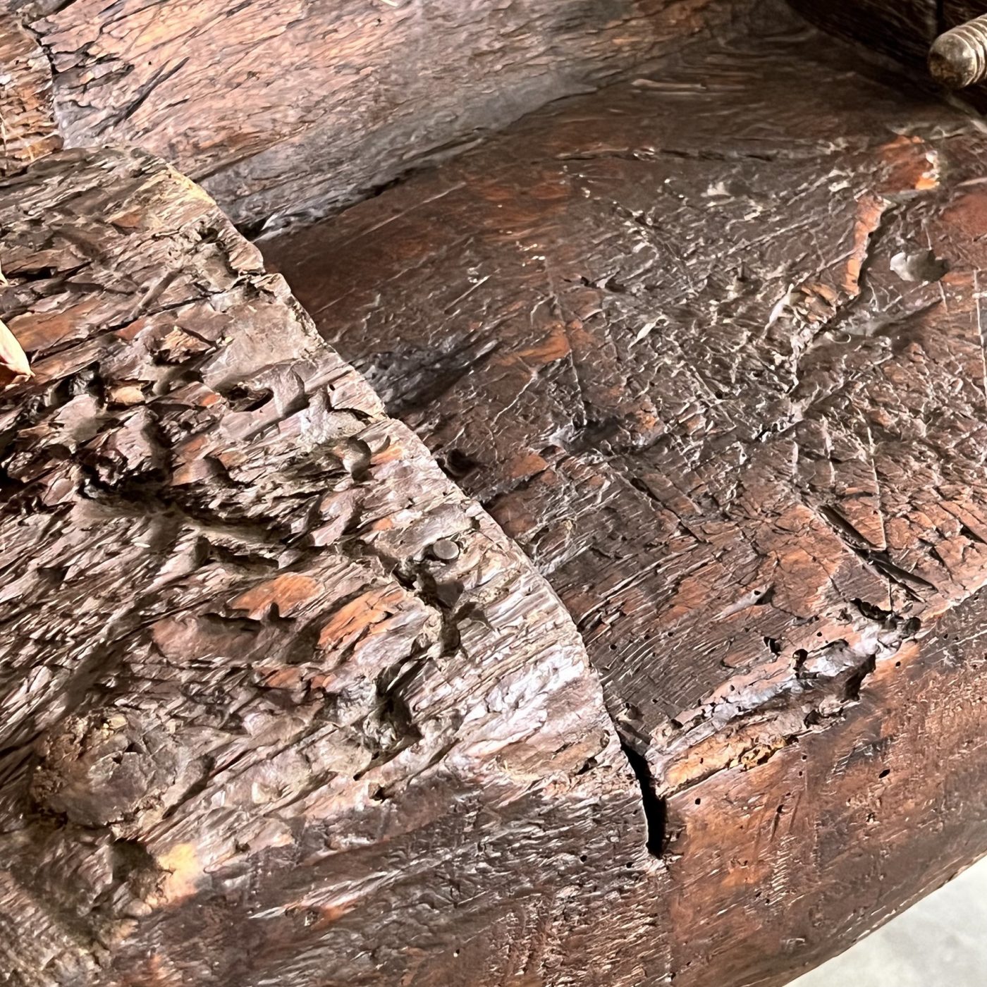 objet-vagabond-primitive-bench0000
