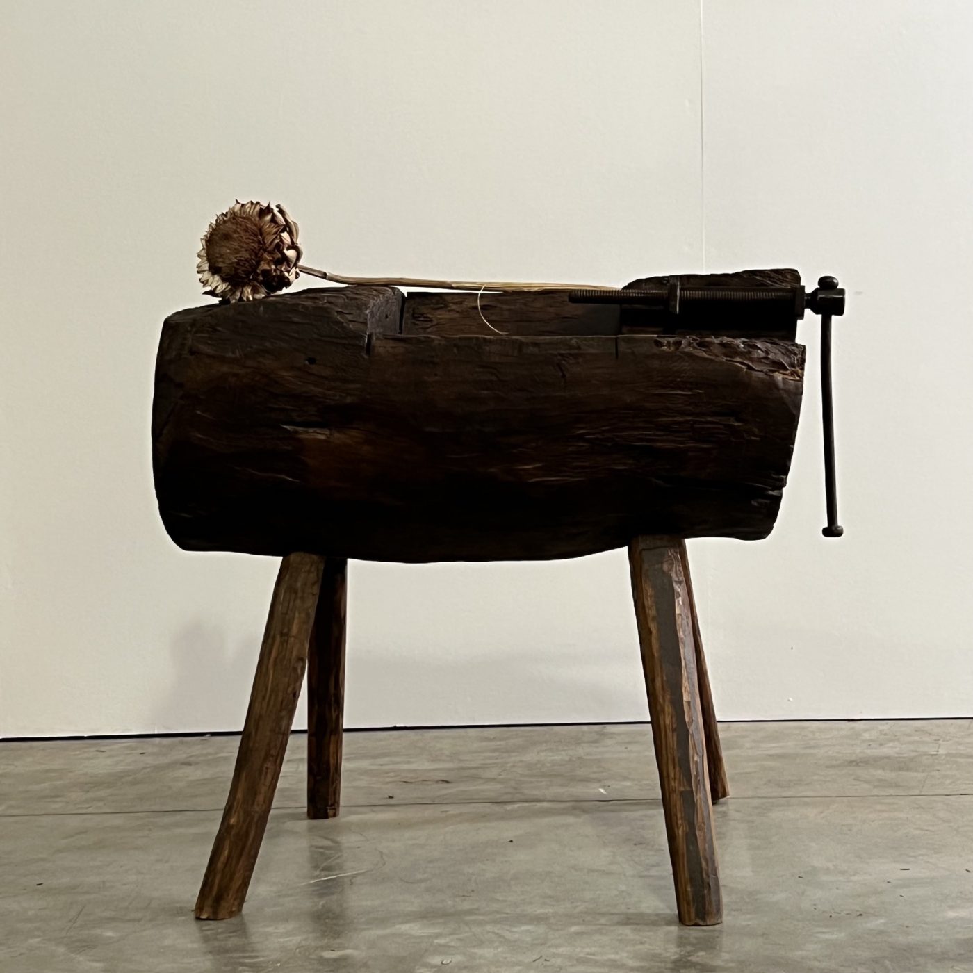 objet-vagabond-primitive-bench0001