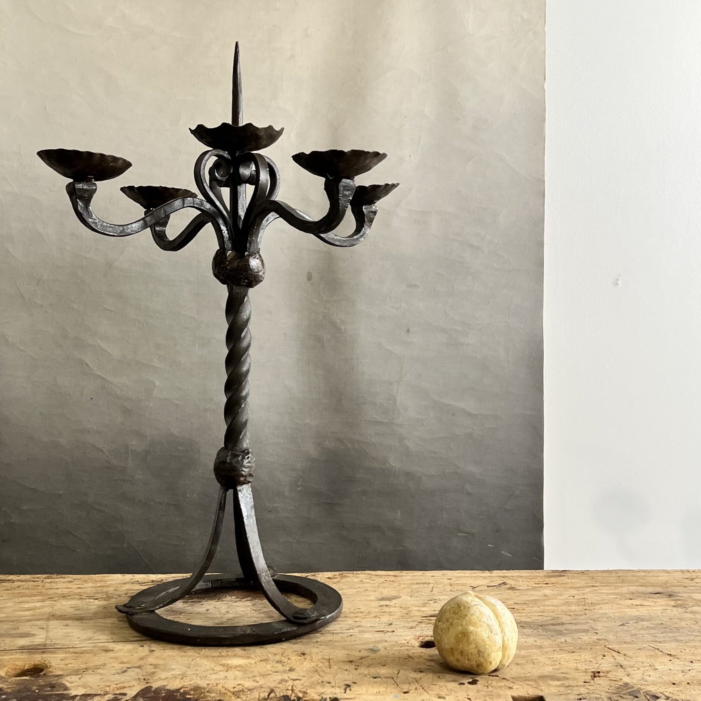 objet-vagabond-wroughtiron-candlesticks0002