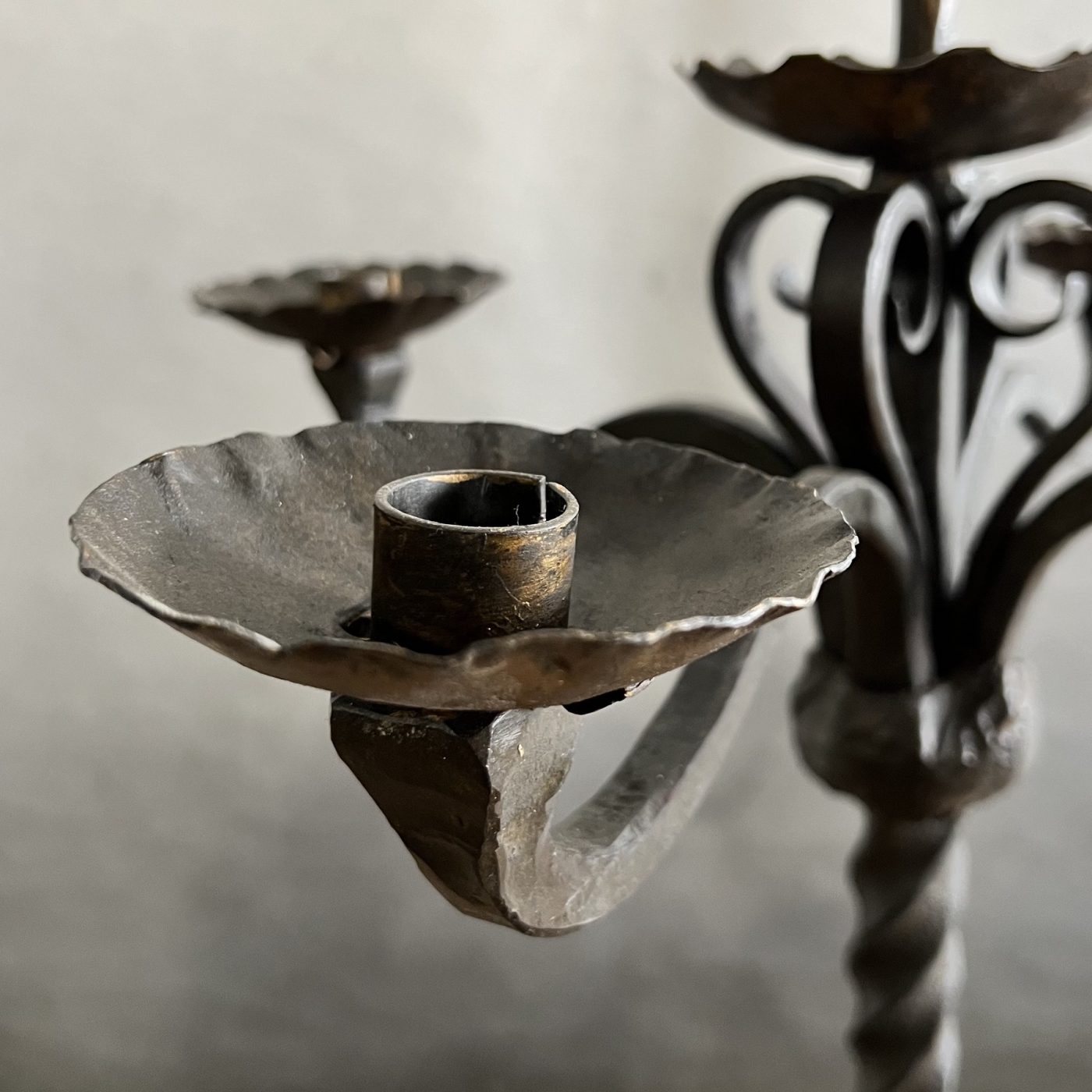 objet-vagabond-wroughtiron-candlesticks0008