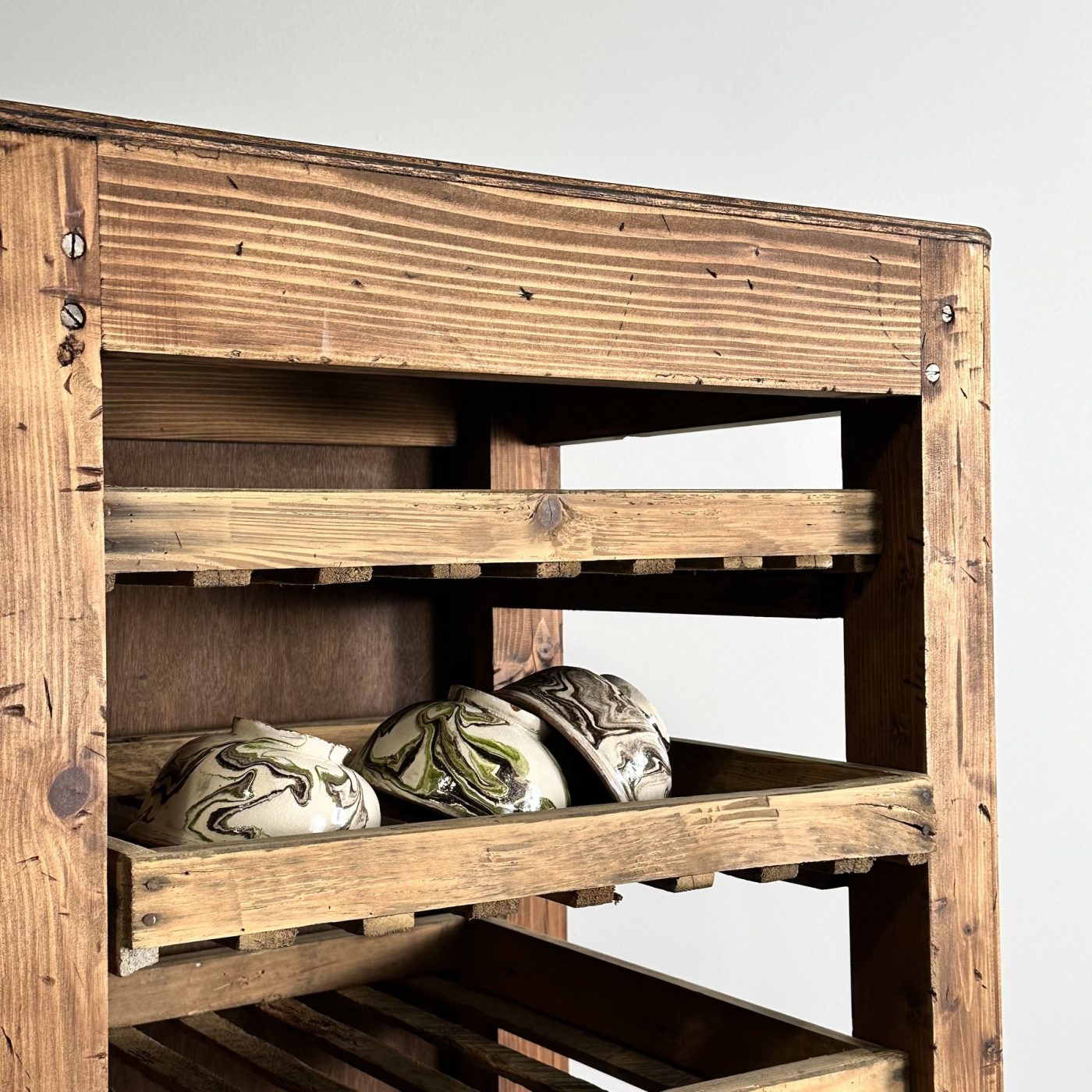 objet-vagabond-dryapple-shelf0001