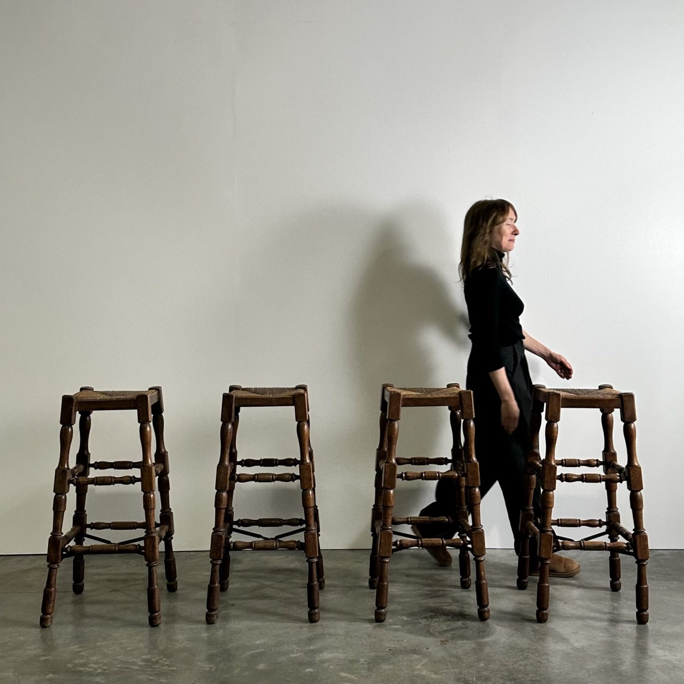 objet-vagabond-high-stools0002