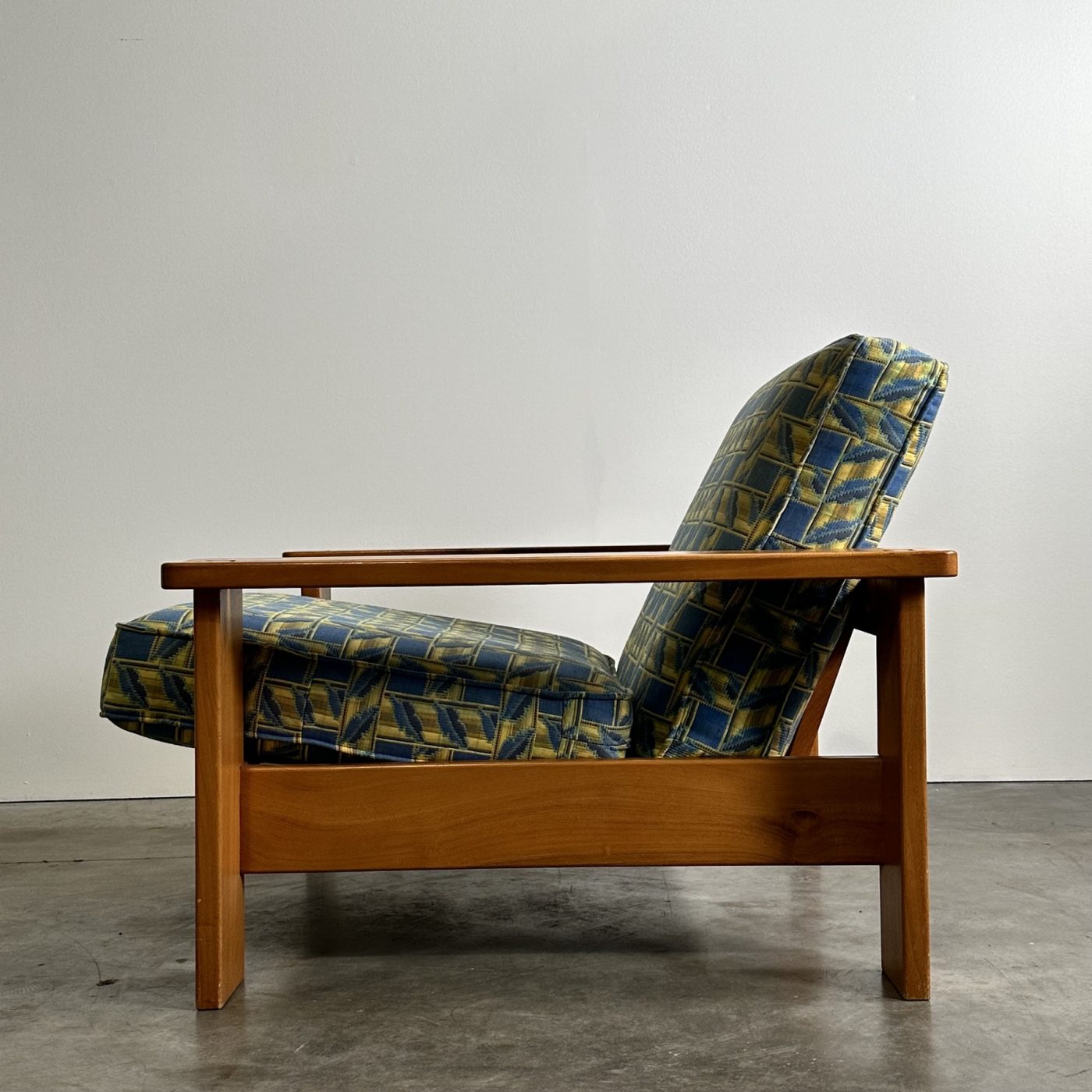 objet-vagabond-maisonregain-armchairs0010