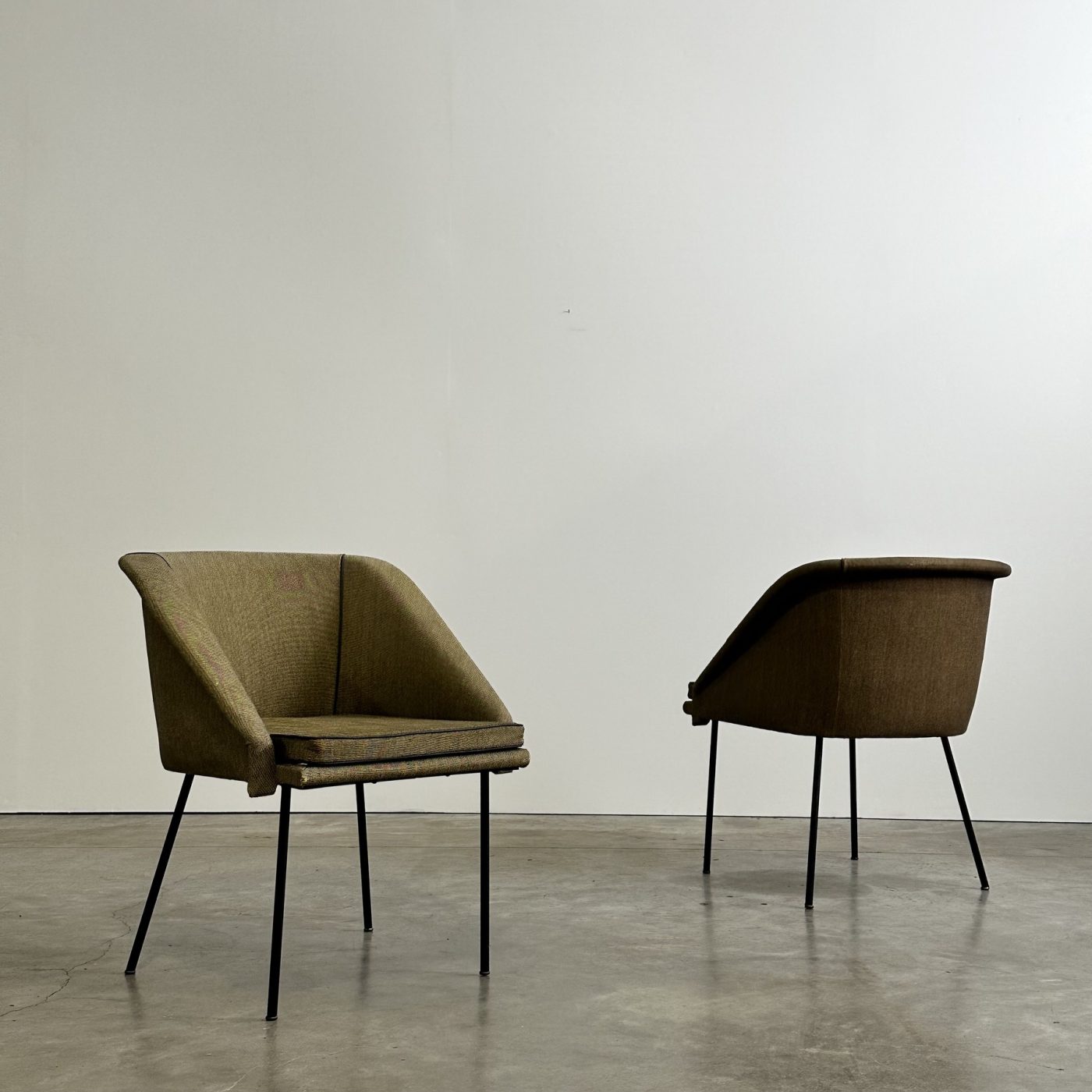 objet-vagabond-midcentury-armchairs0002