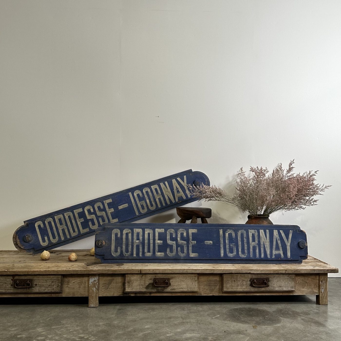 objet-vagabond-painted-sign0000