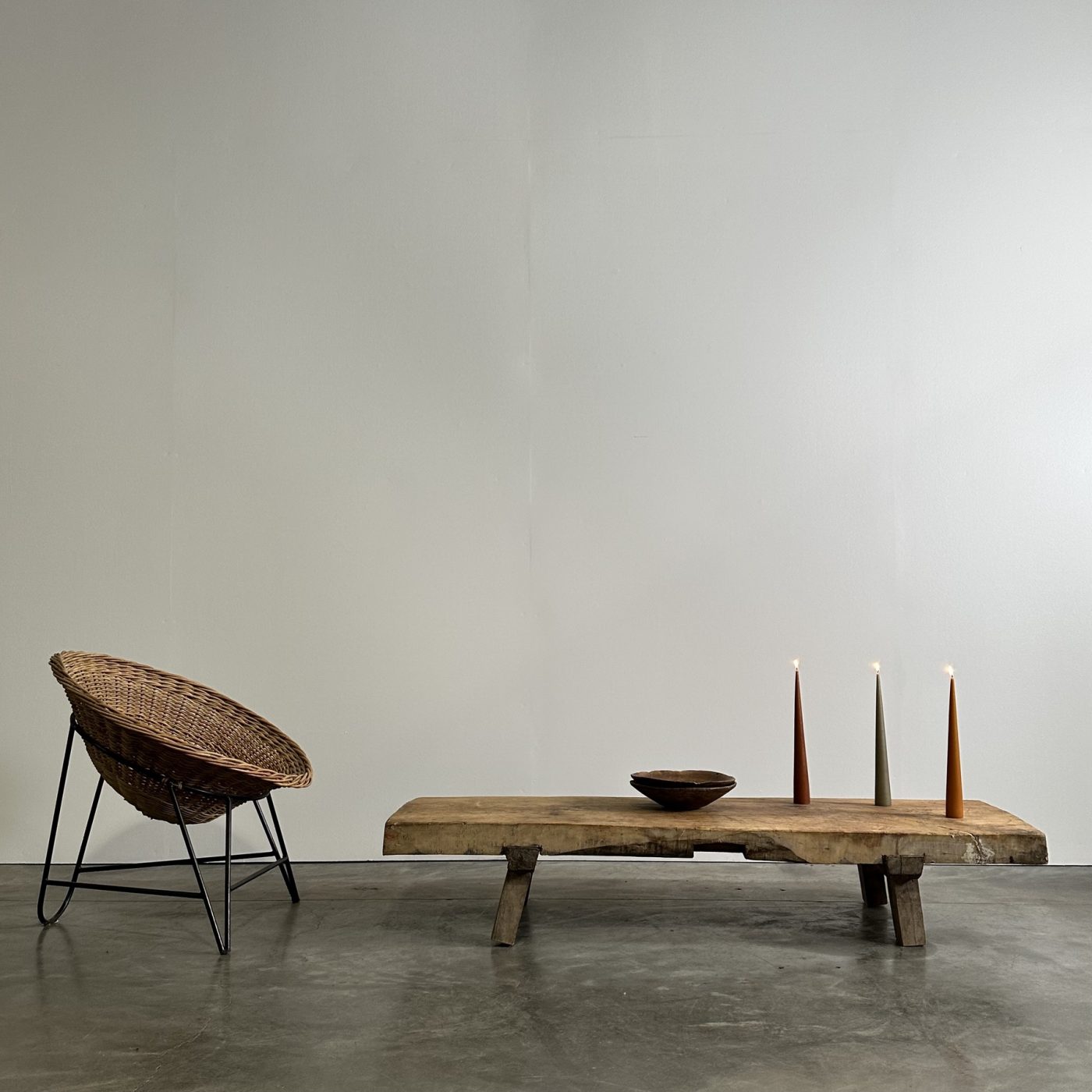 objet-vagabond-primitive-lowtable0004