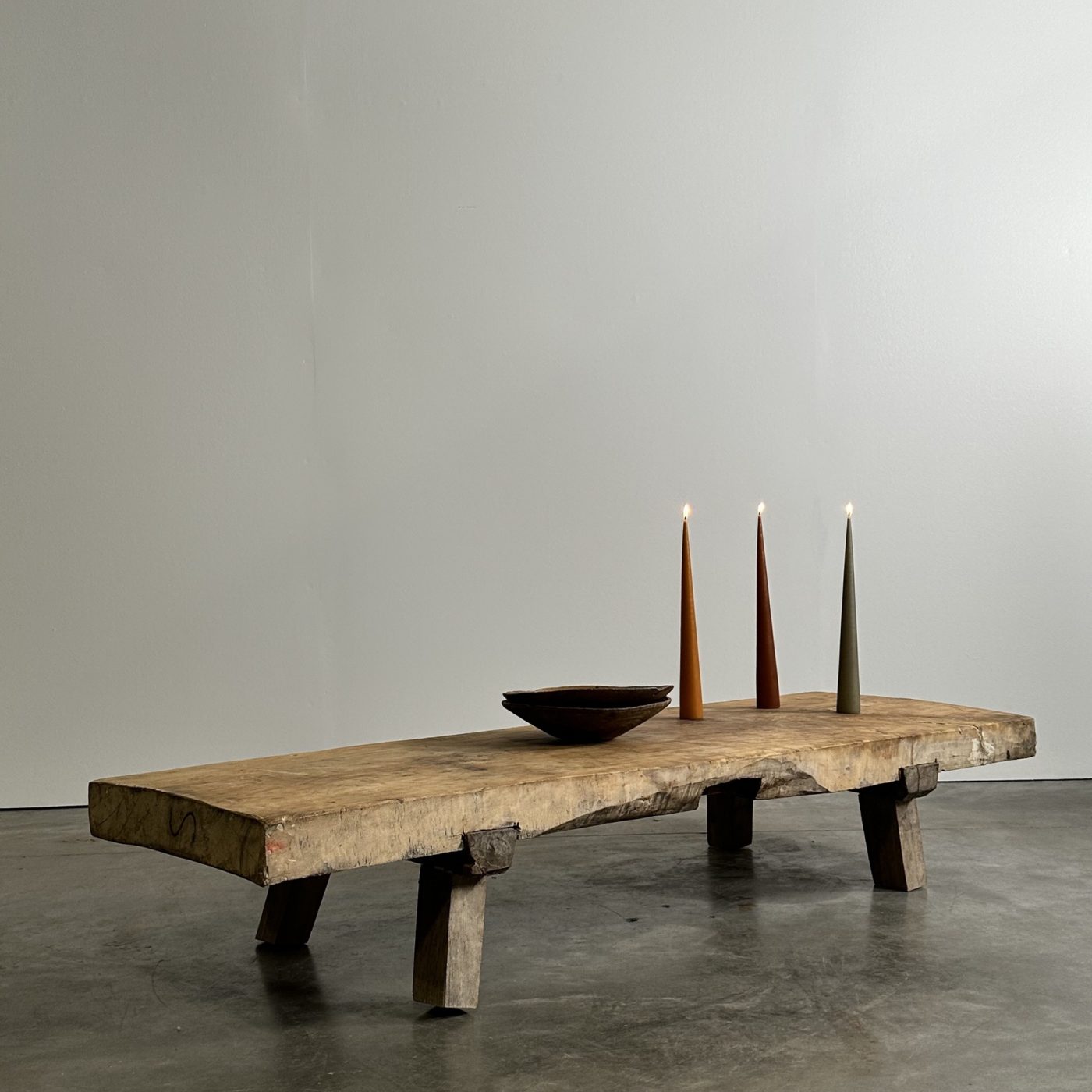 objet-vagabond-primitive-lowtable0006