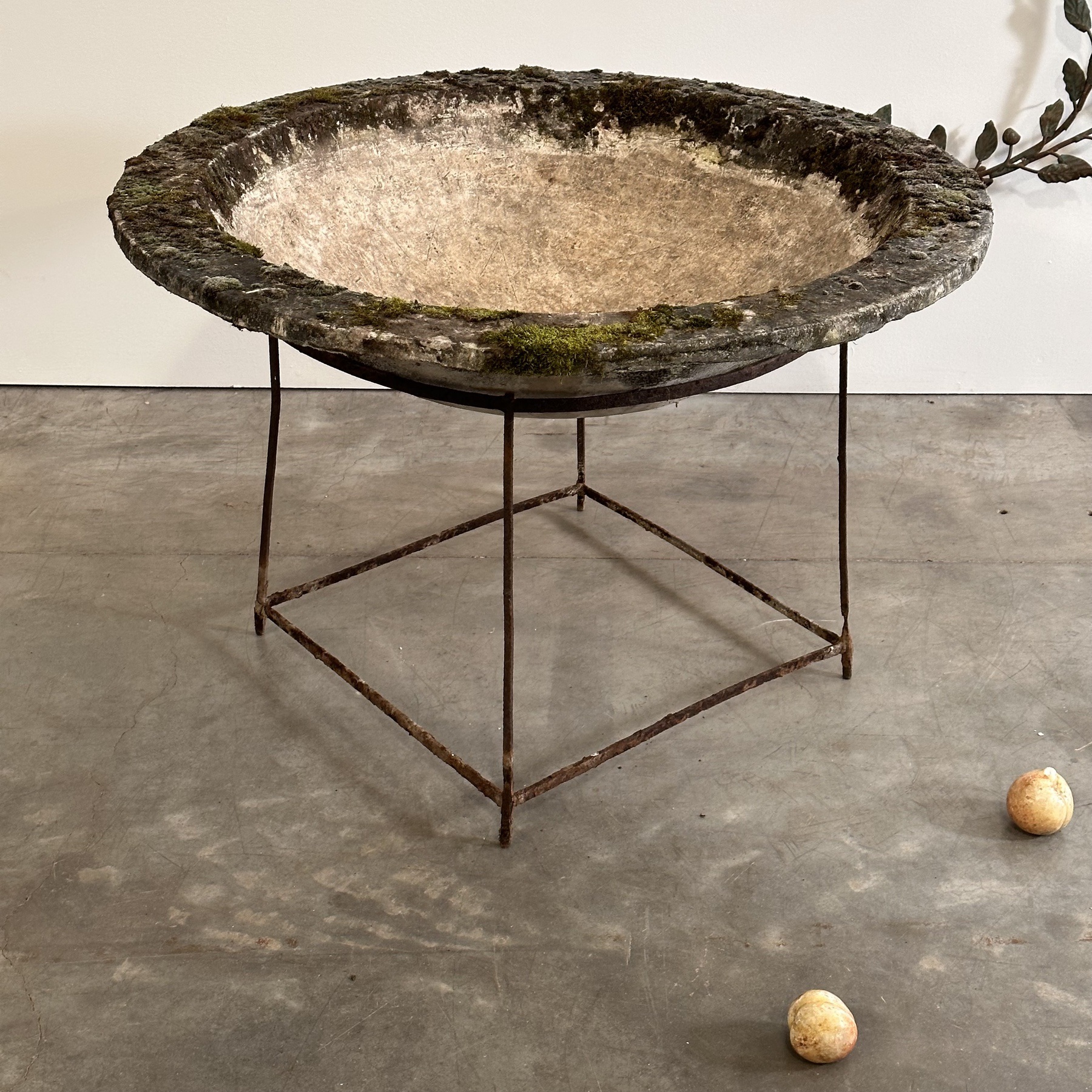 objet-vagabond-concrete-planter0005