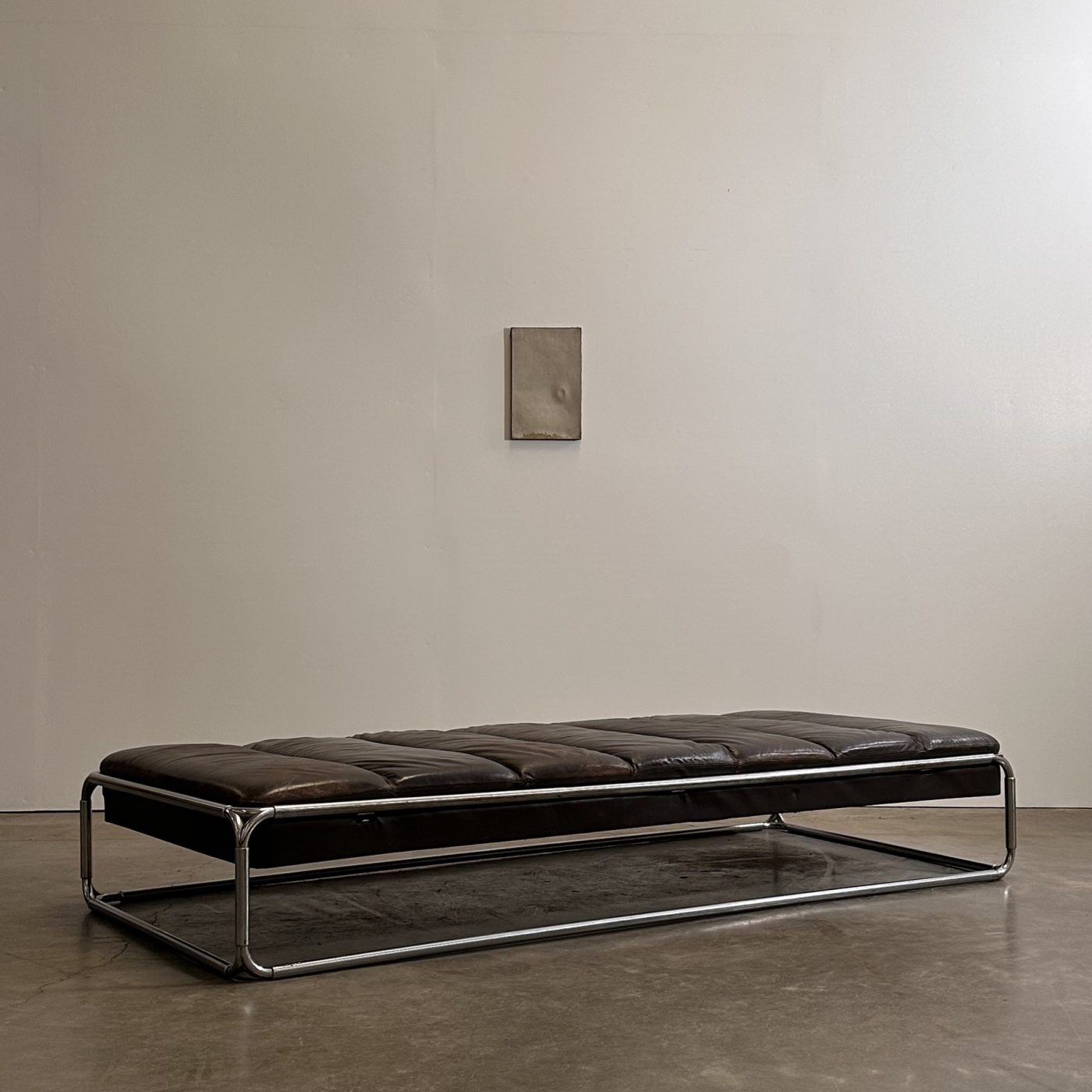 objet-vagabond-leather-couch0009