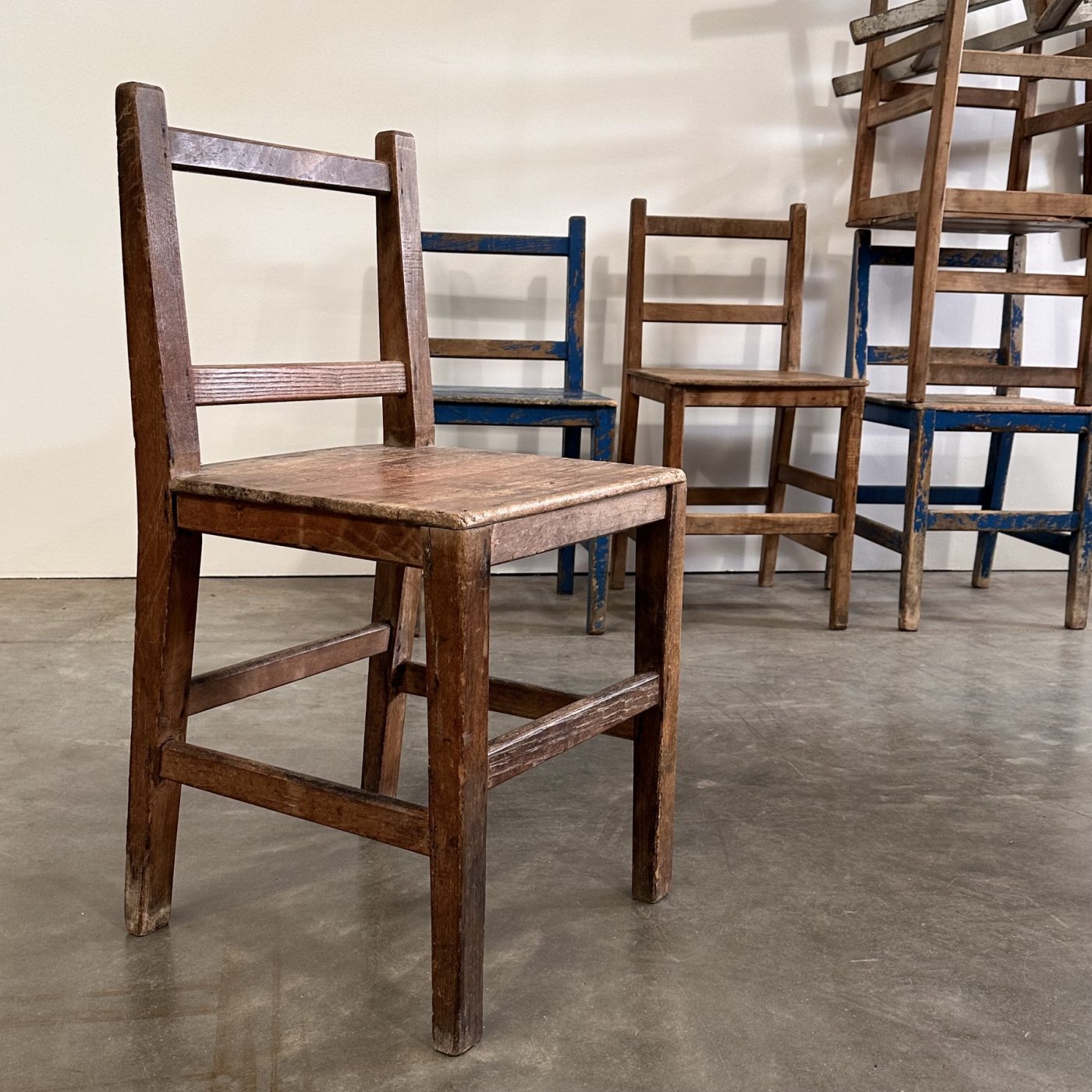 objet-vagabond-naive-chairs0001