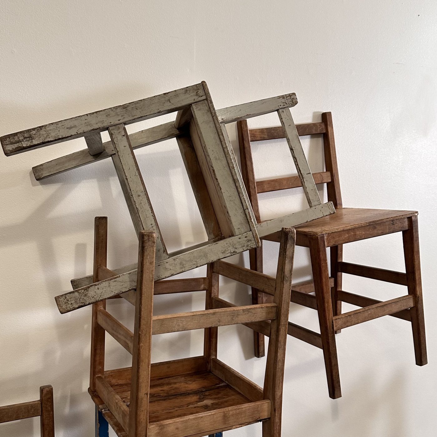 objet-vagabond-naive-chairs0007