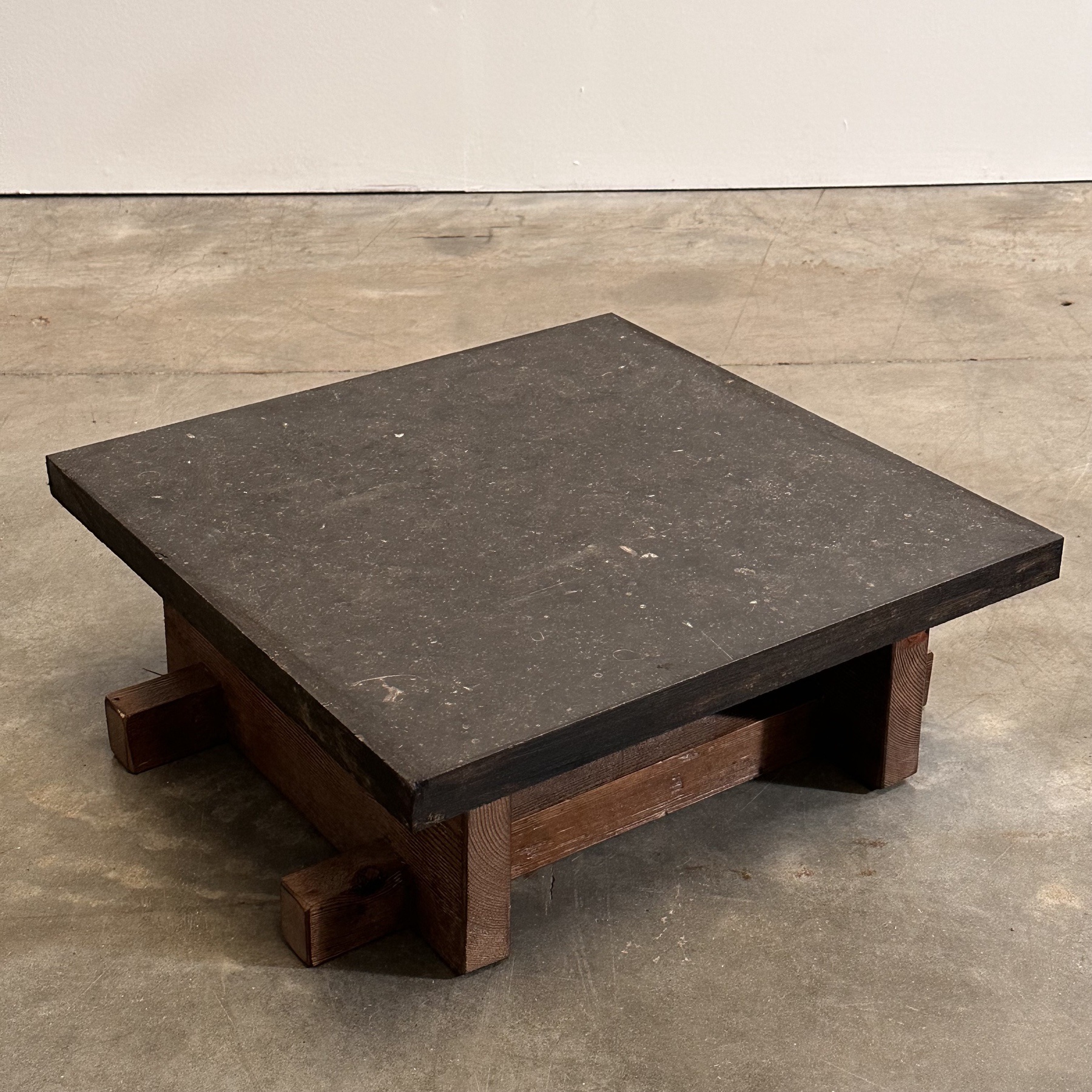stone side tables Objet Vagabond