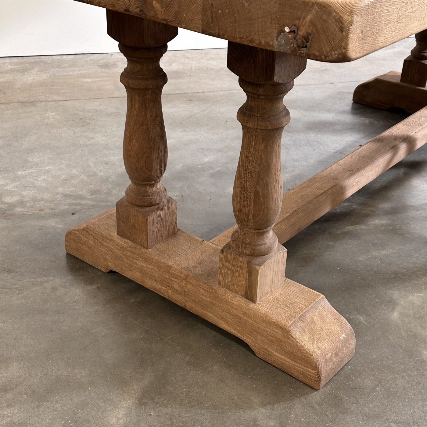 objet-vagabond-bleached-table0005